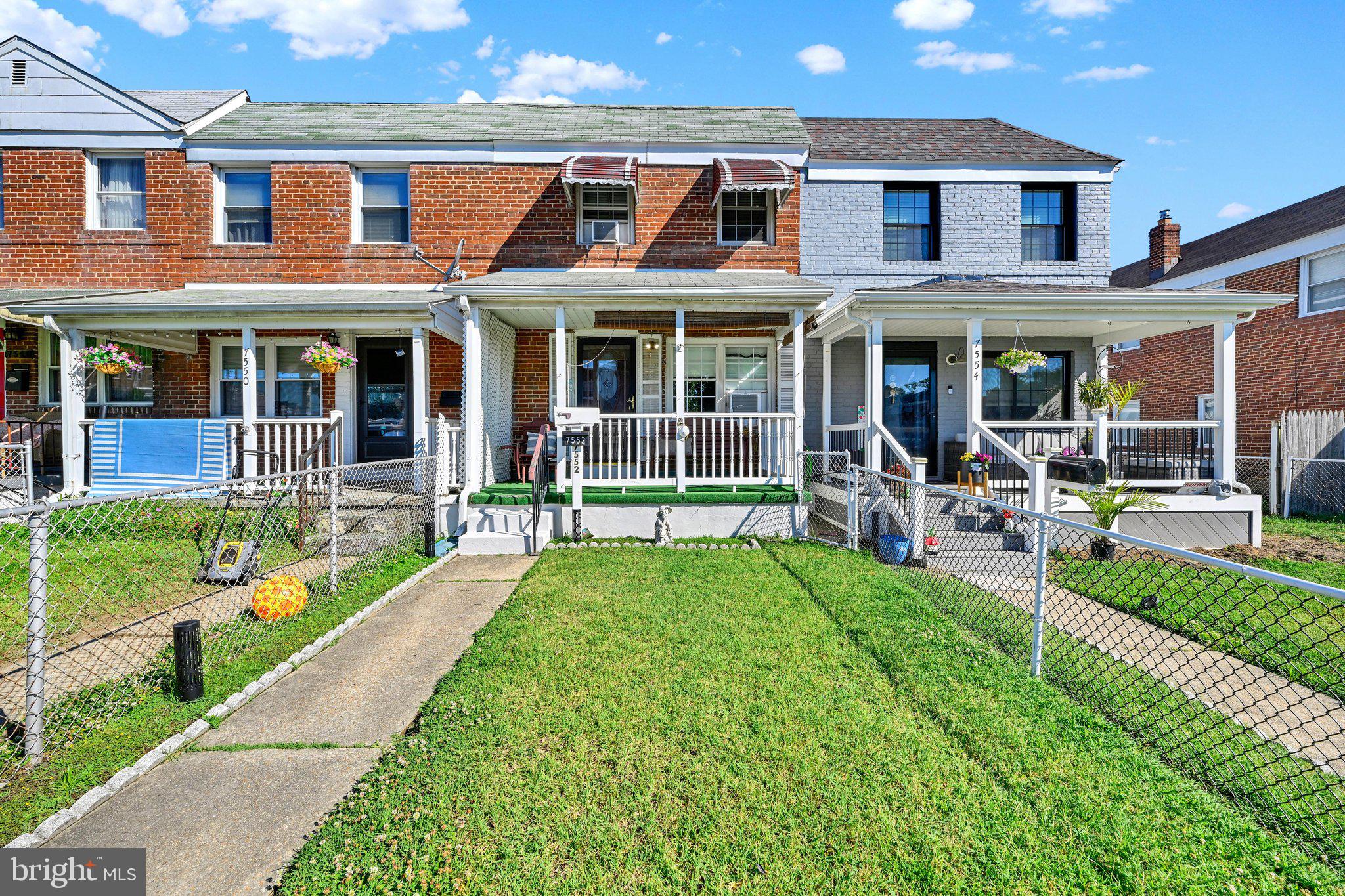 GRAY MANOR - Residential