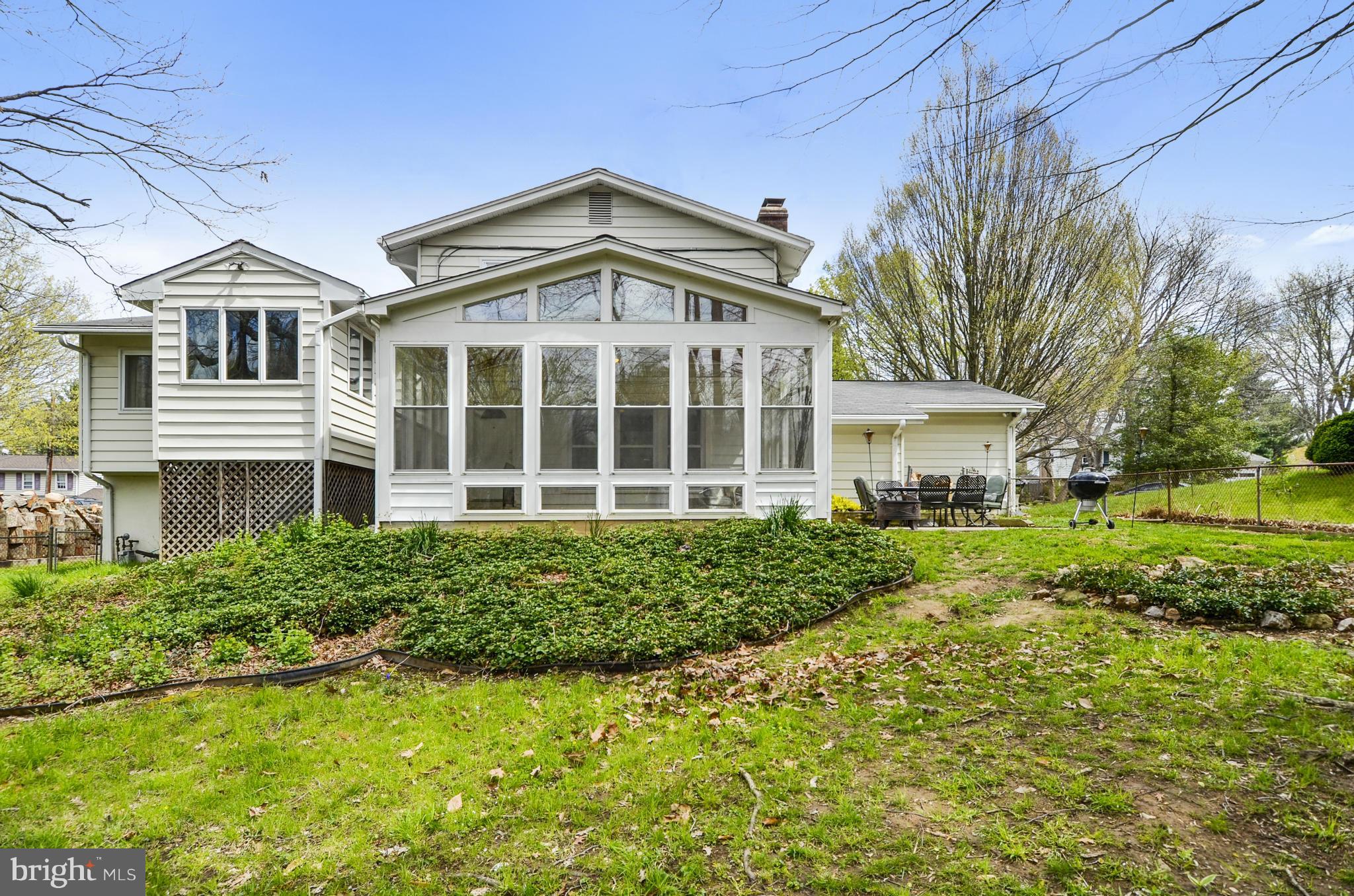 ROCK CREEK MANOR - Residential