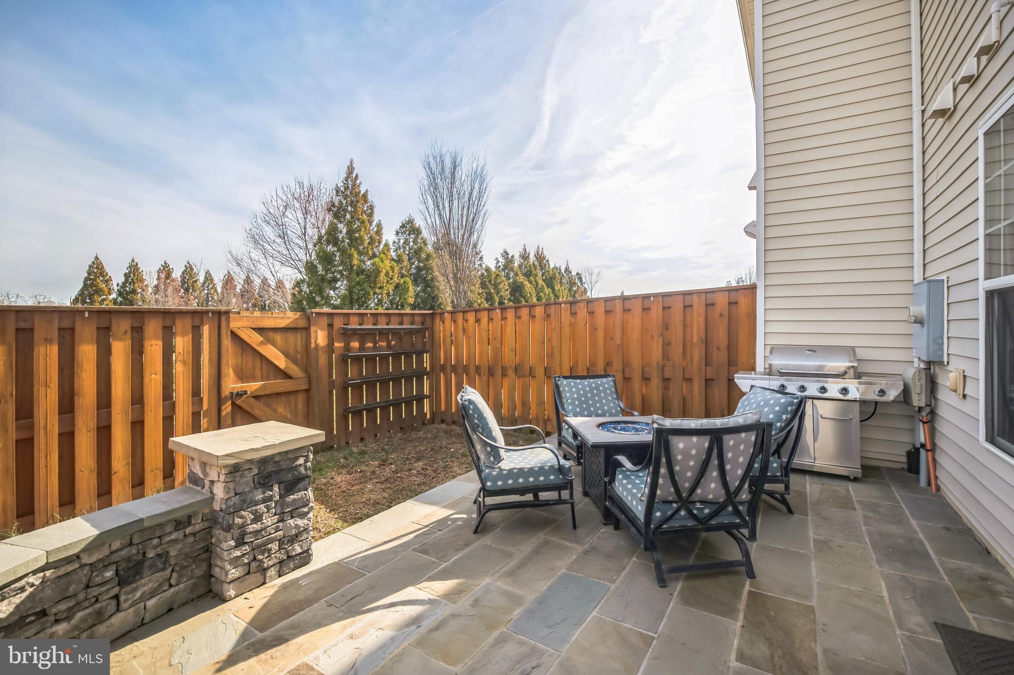 STONE RIDGE - Residential