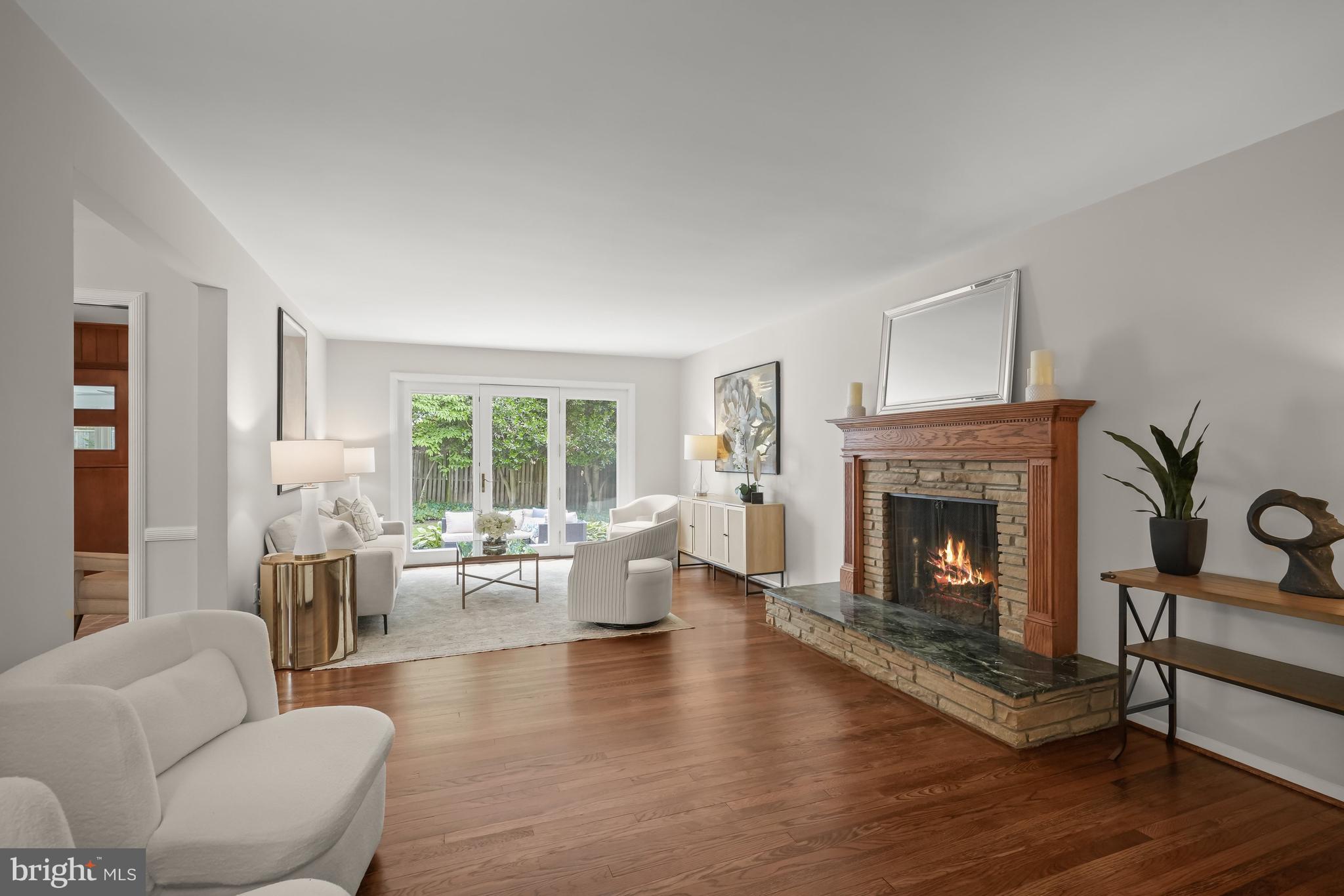 MAPLEWOOD - Residential