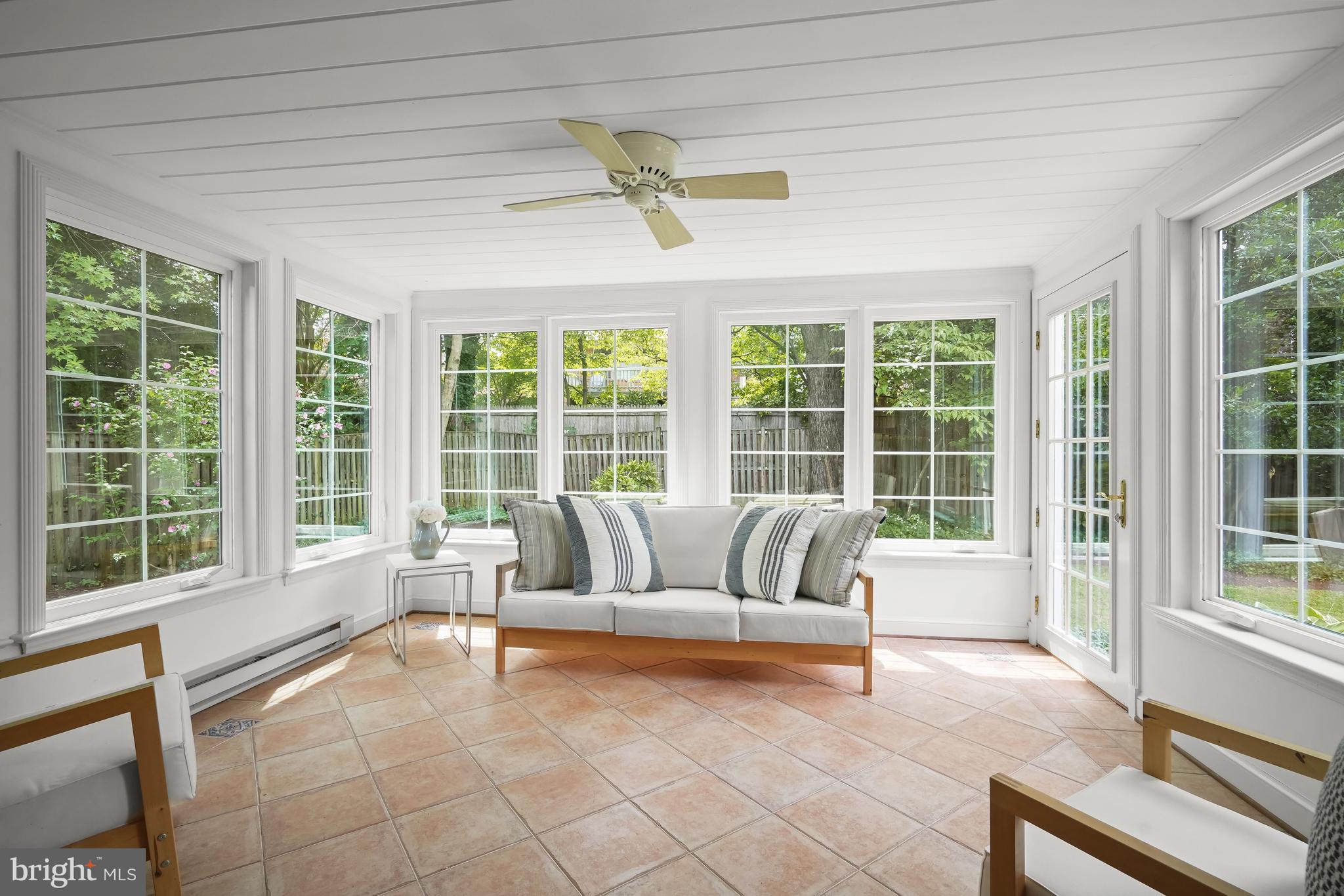 MAPLEWOOD - Residential