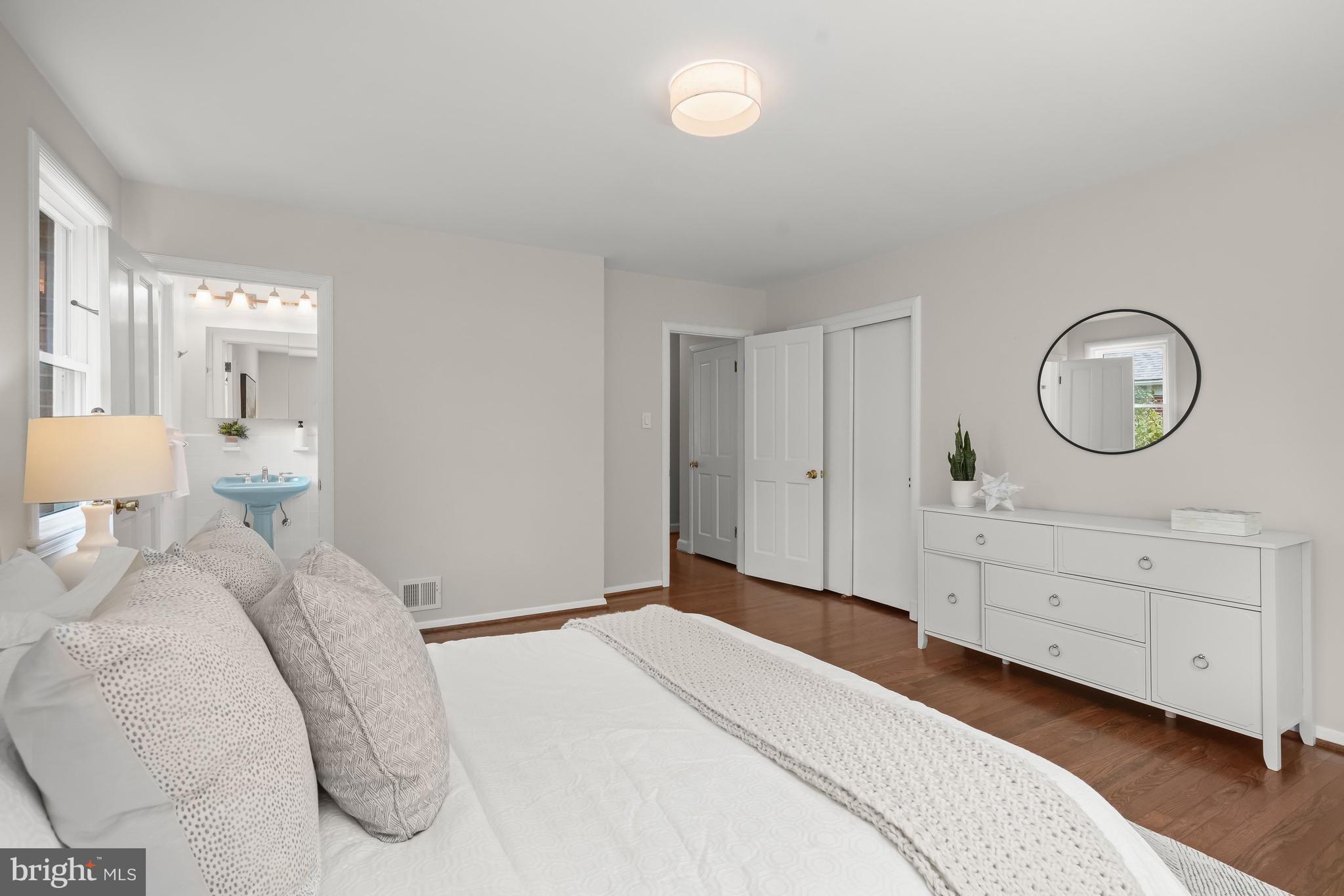 MAPLEWOOD - Residential