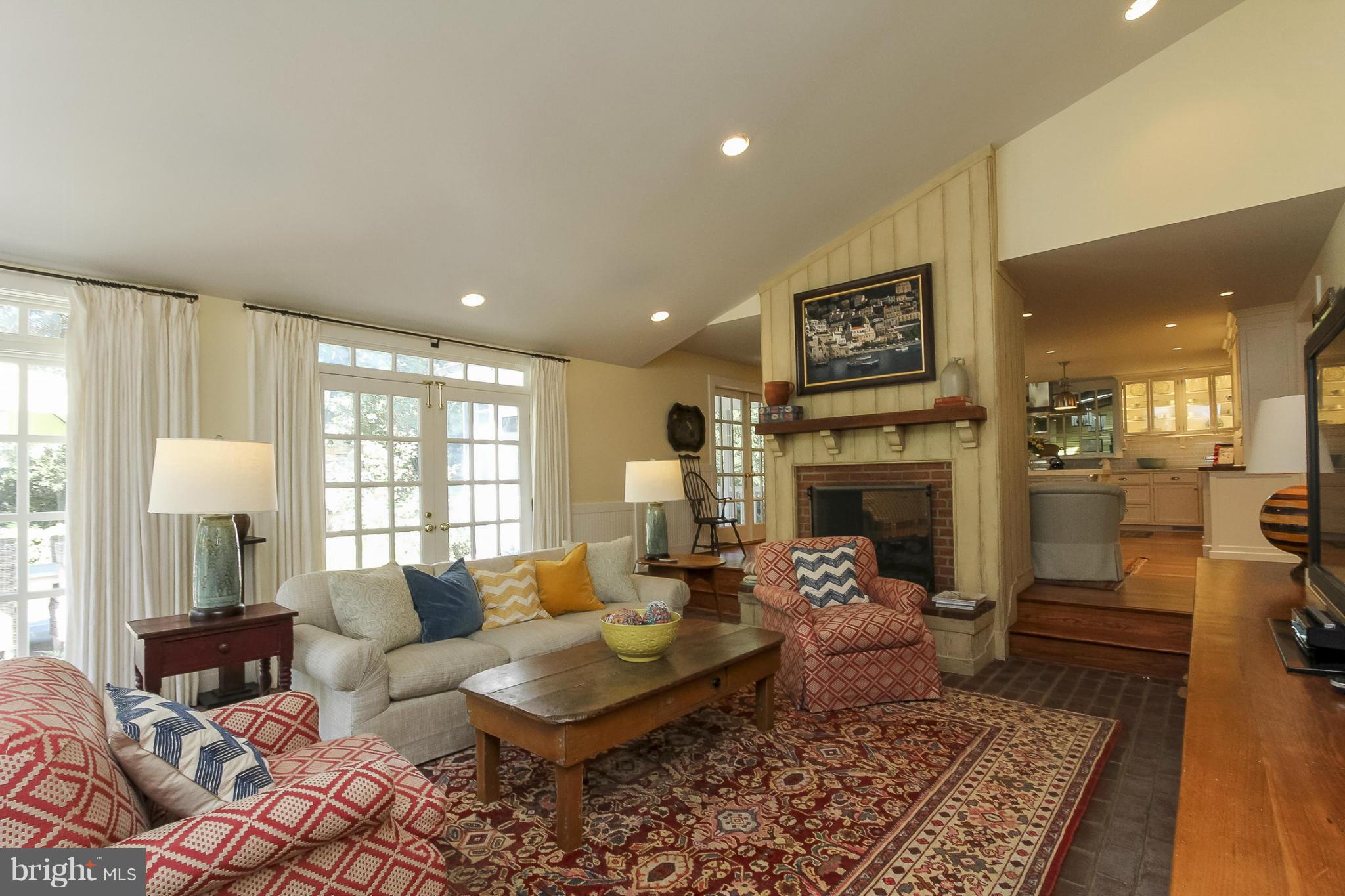 DOWNTOWN LEESBURG - Residential