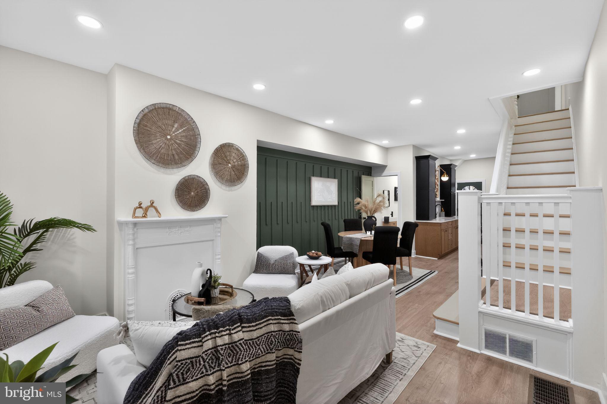 SQUIRREL HILL - Residential