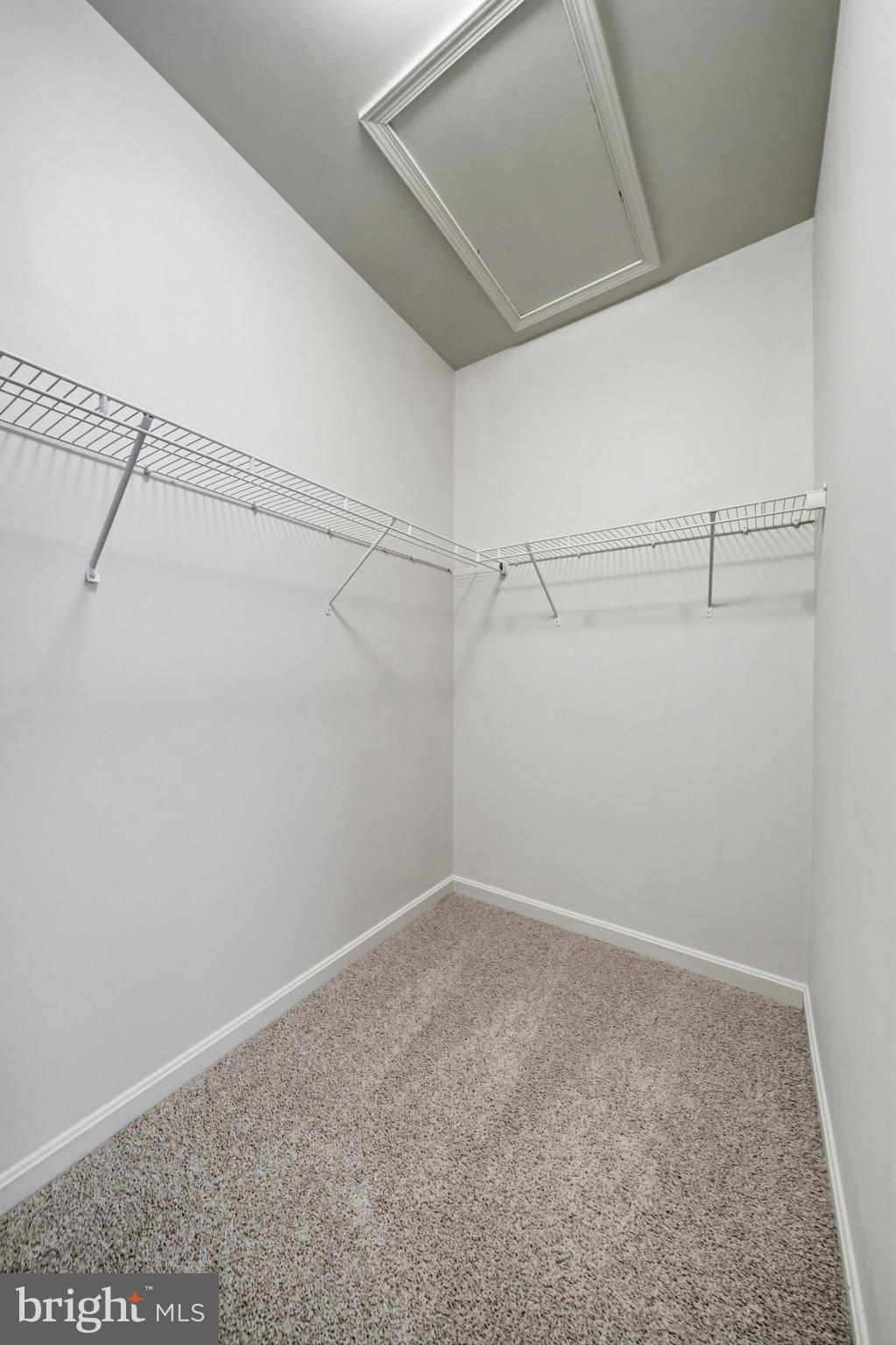 EMERSON - Residential