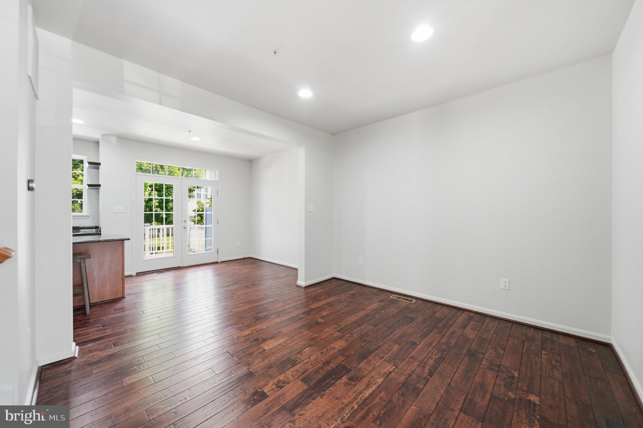 EMERSON - Residential