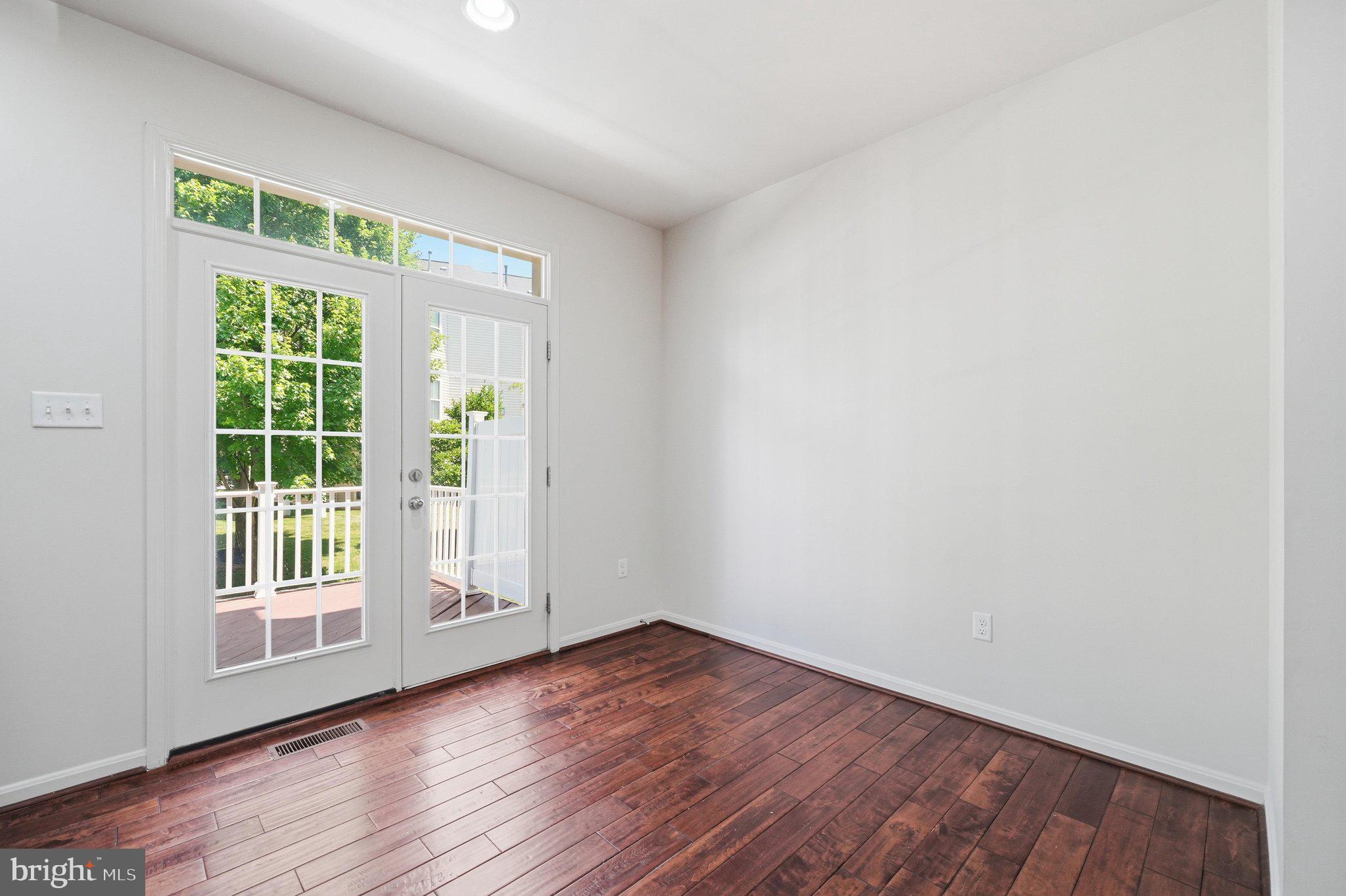 EMERSON - Residential