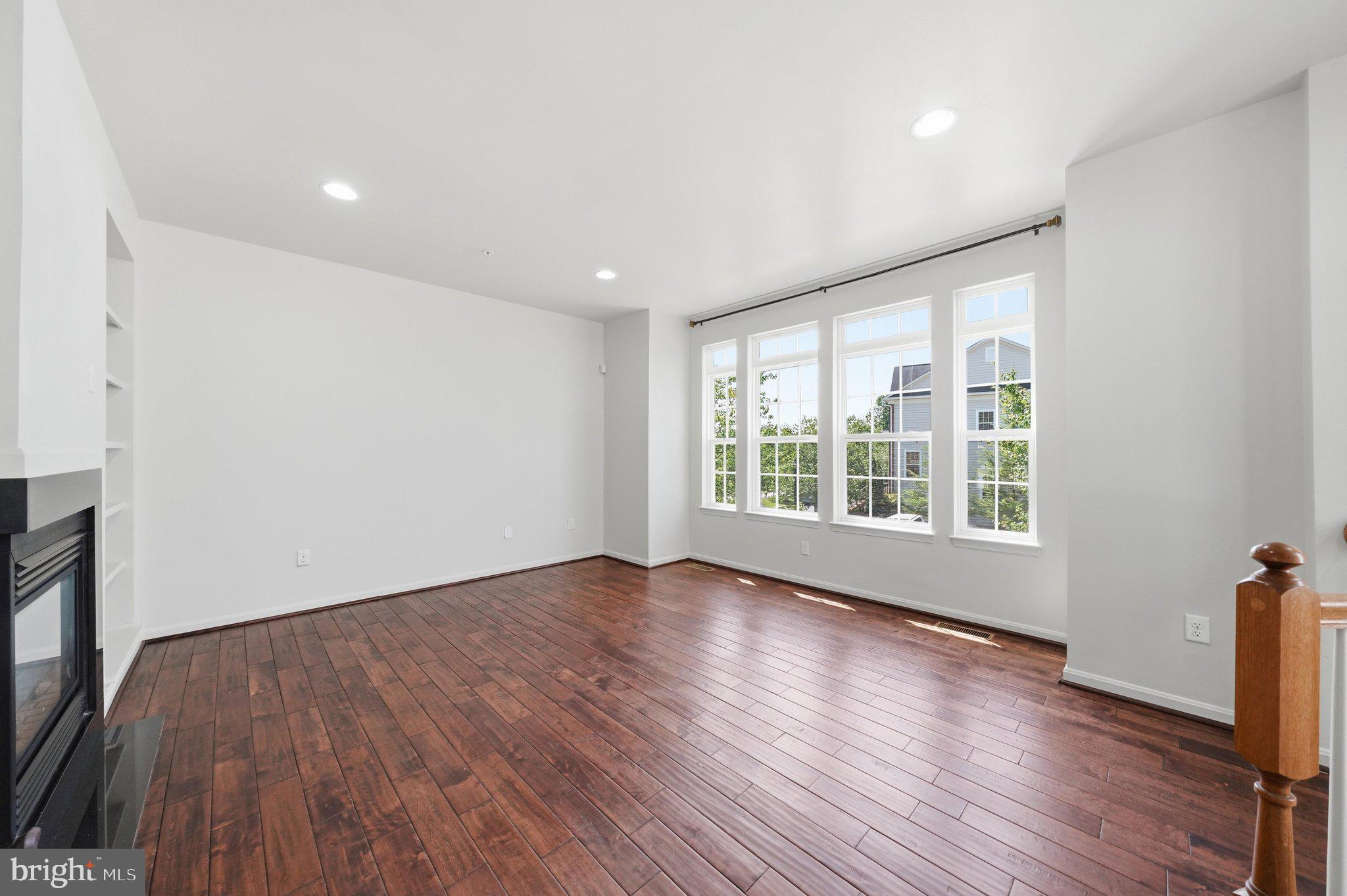 EMERSON - Residential