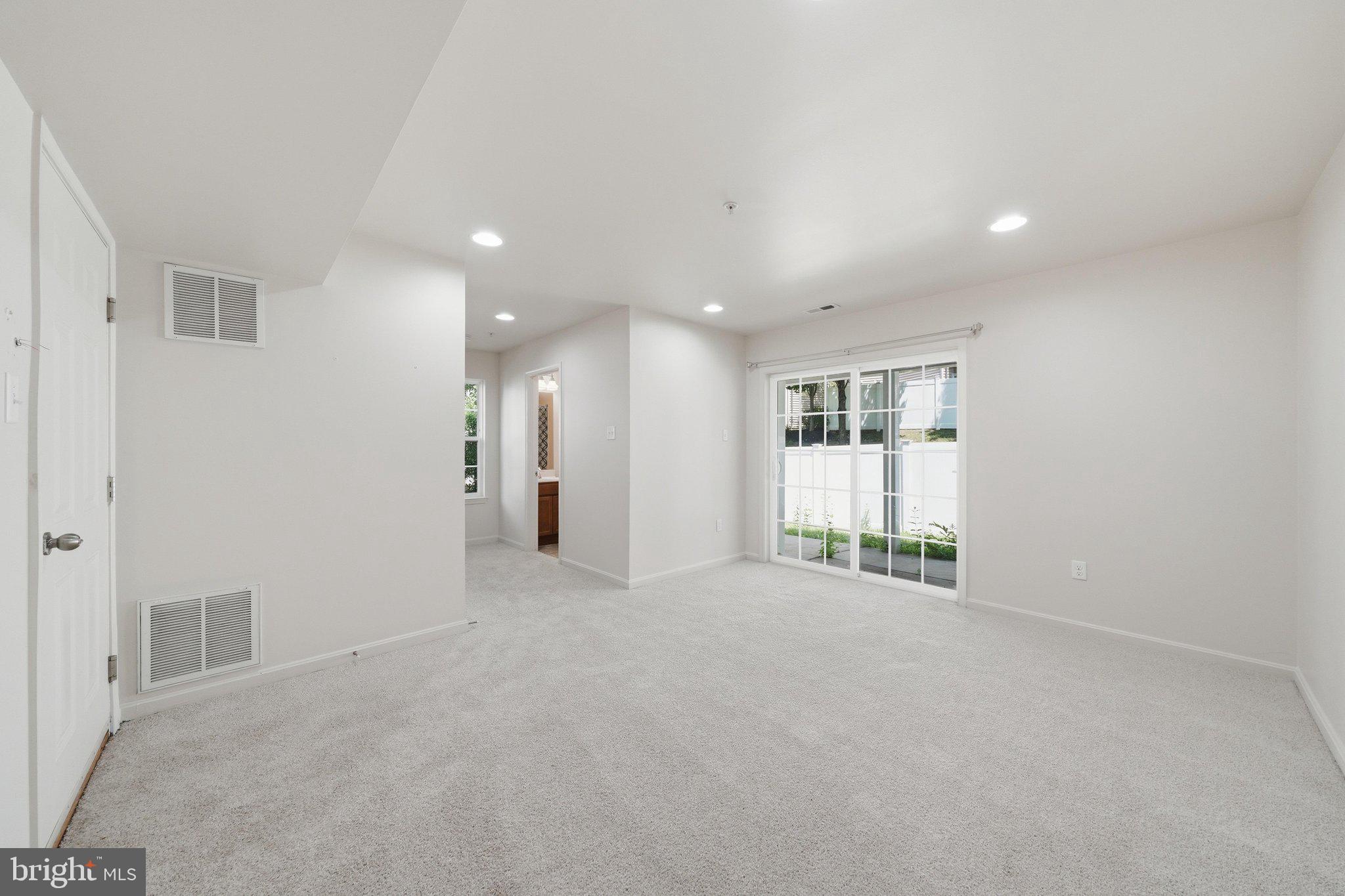 EMERSON - Residential