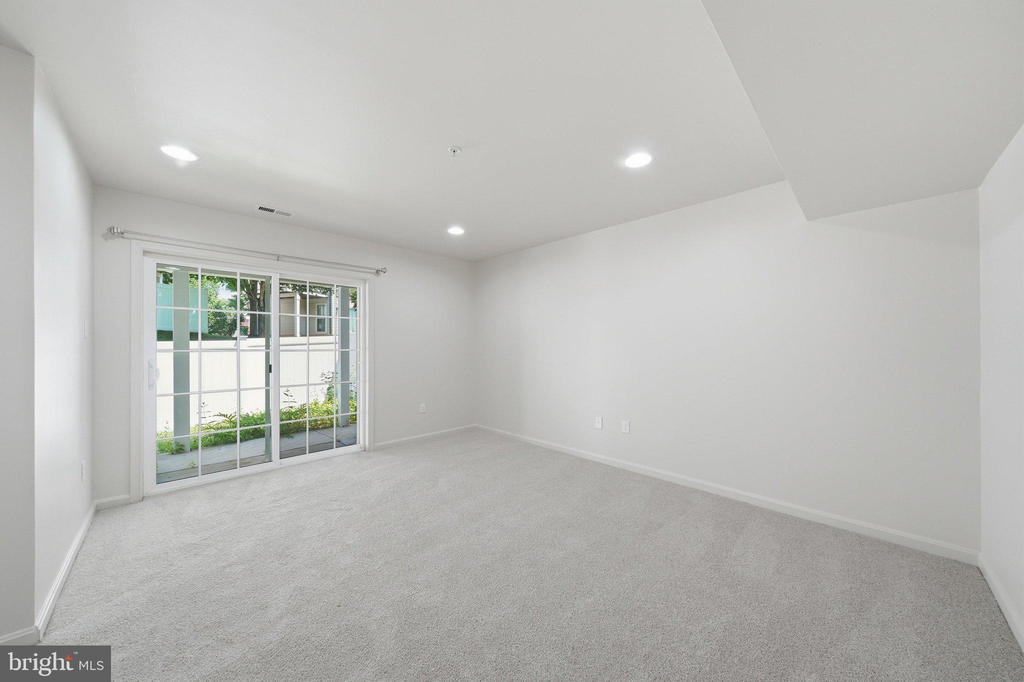 EMERSON - Residential