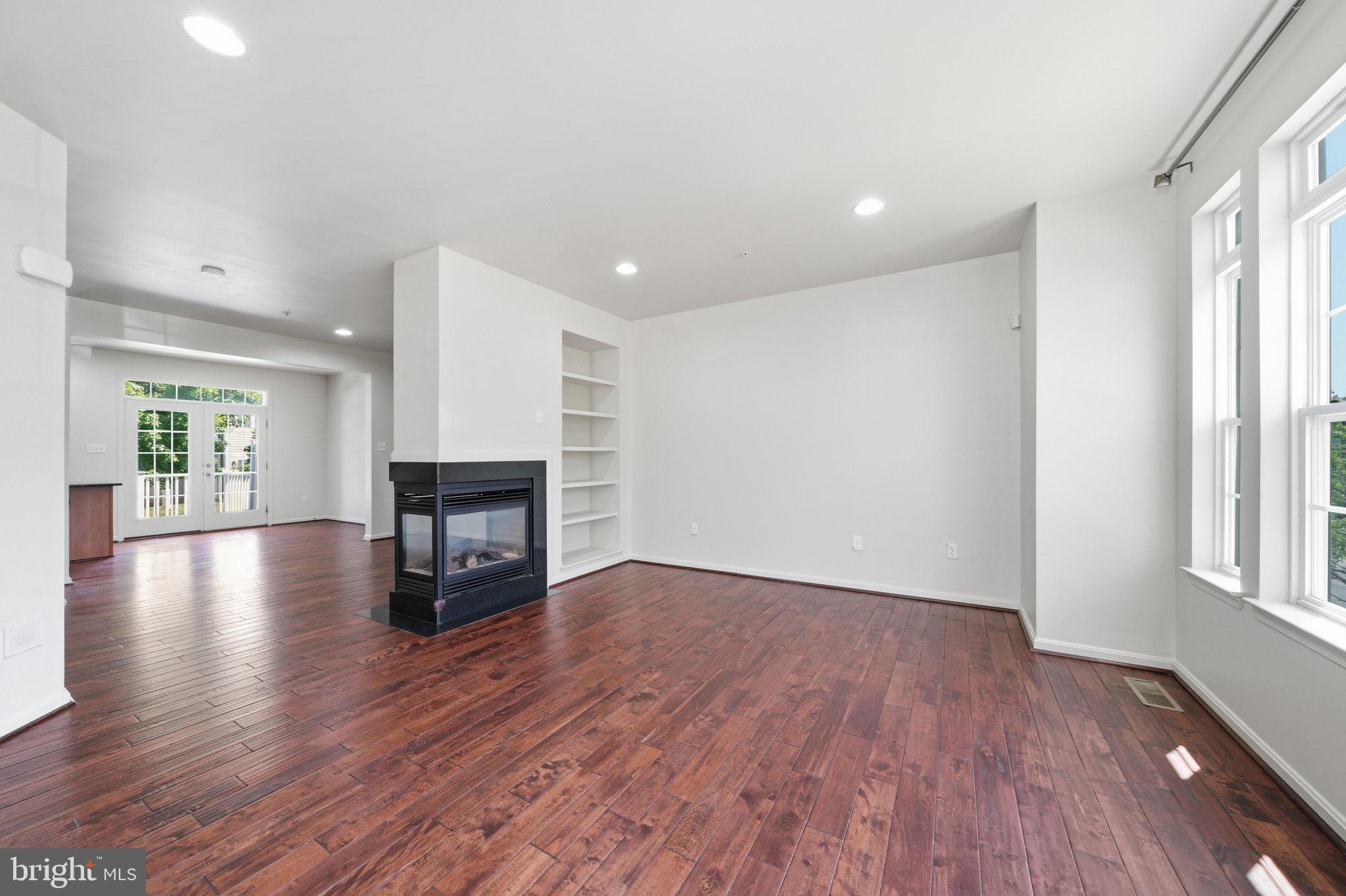 EMERSON - Residential