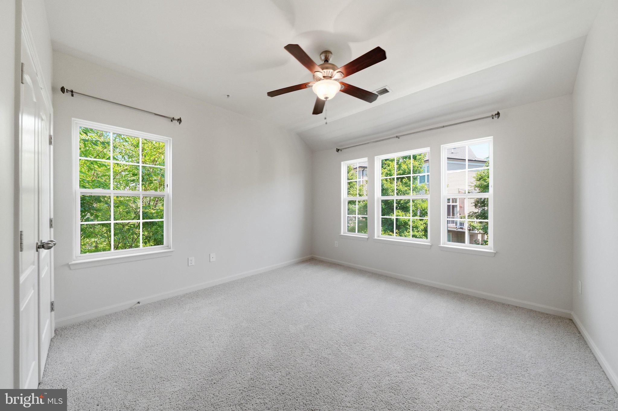 EMERSON - Residential