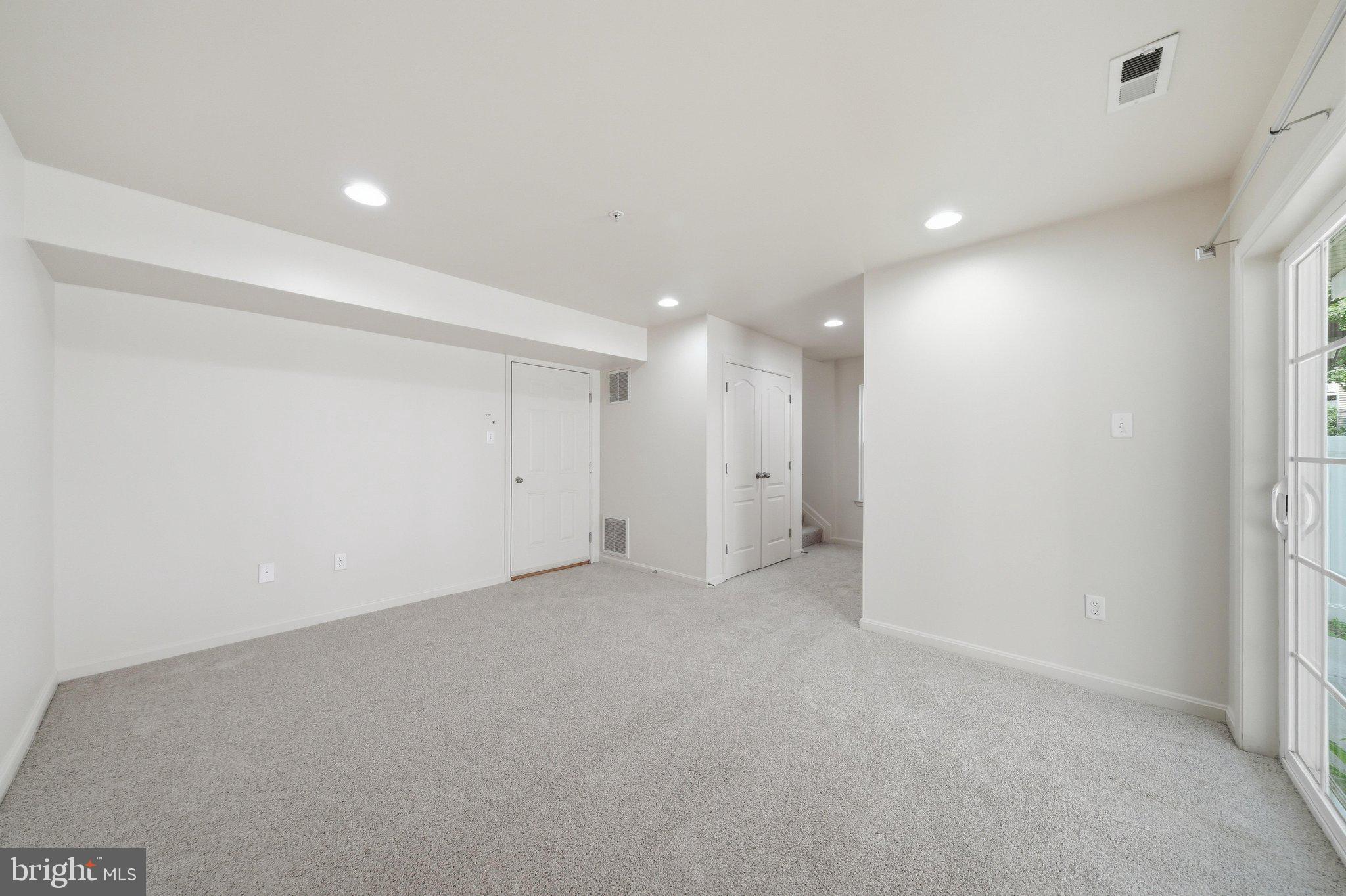 EMERSON - Residential