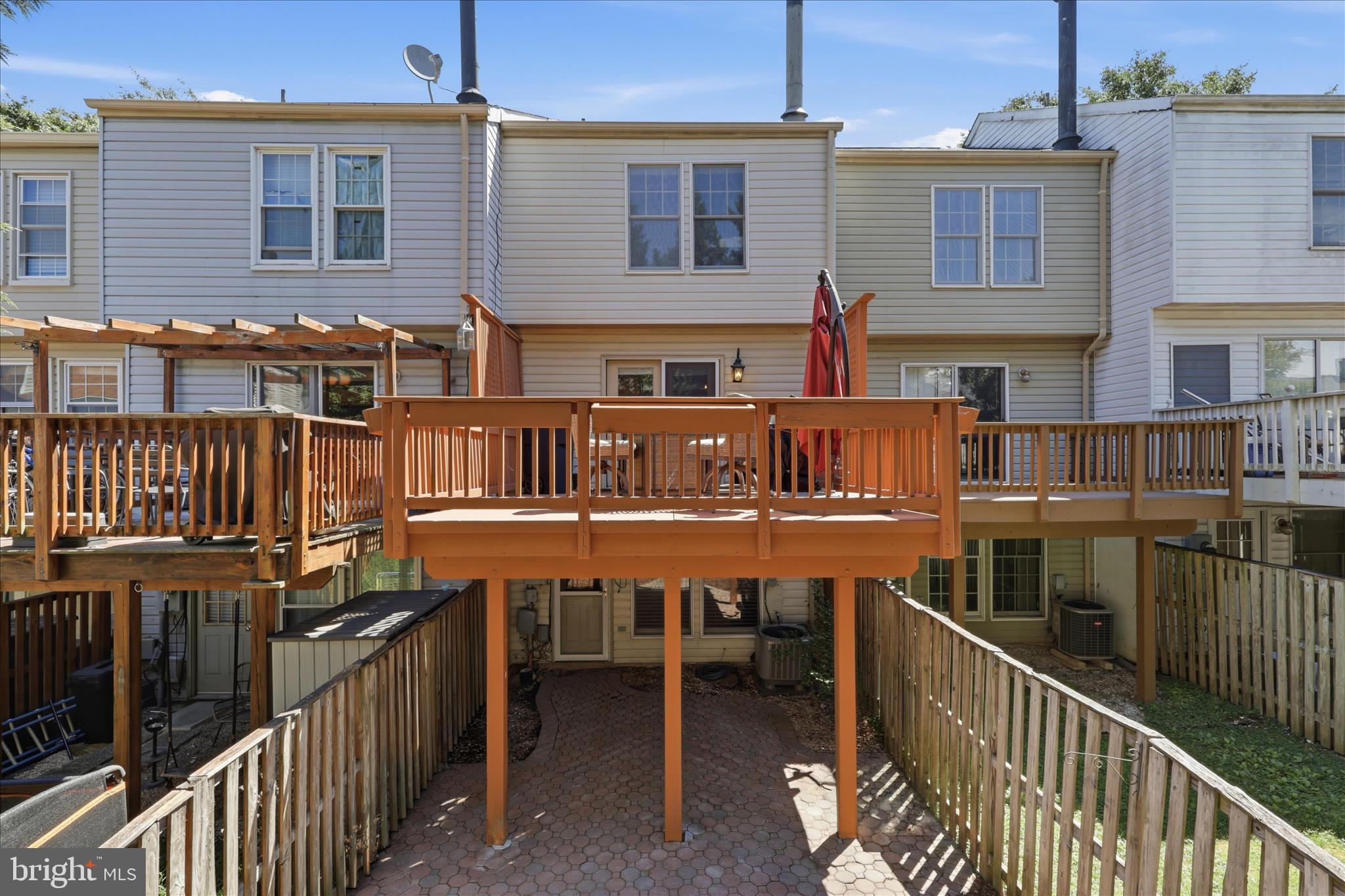 GREEN TRAILS - Residential