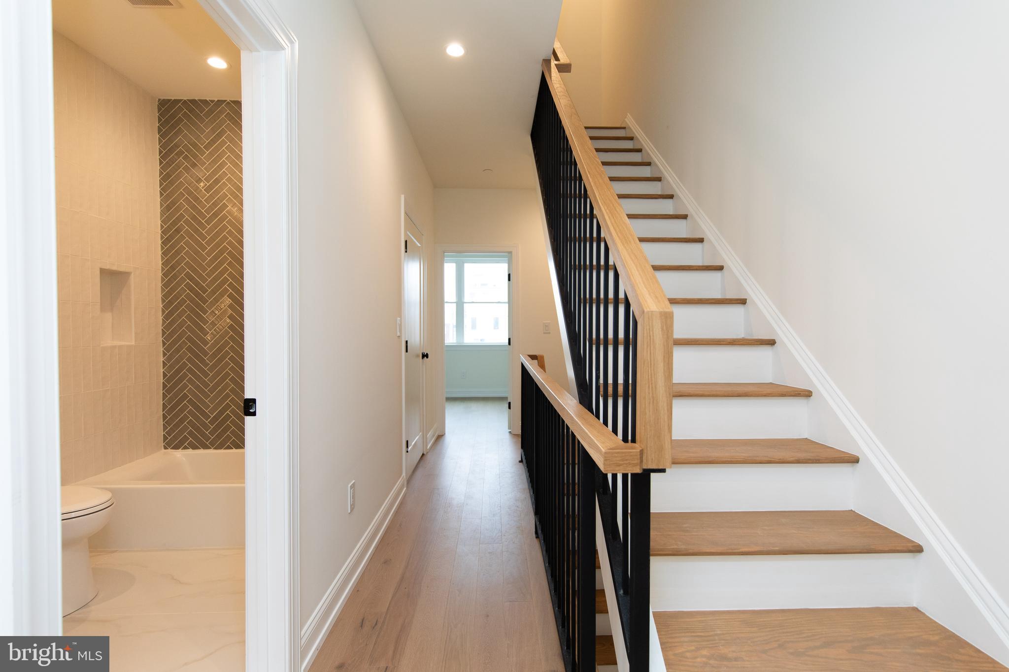 POINT BREEZE - Residential