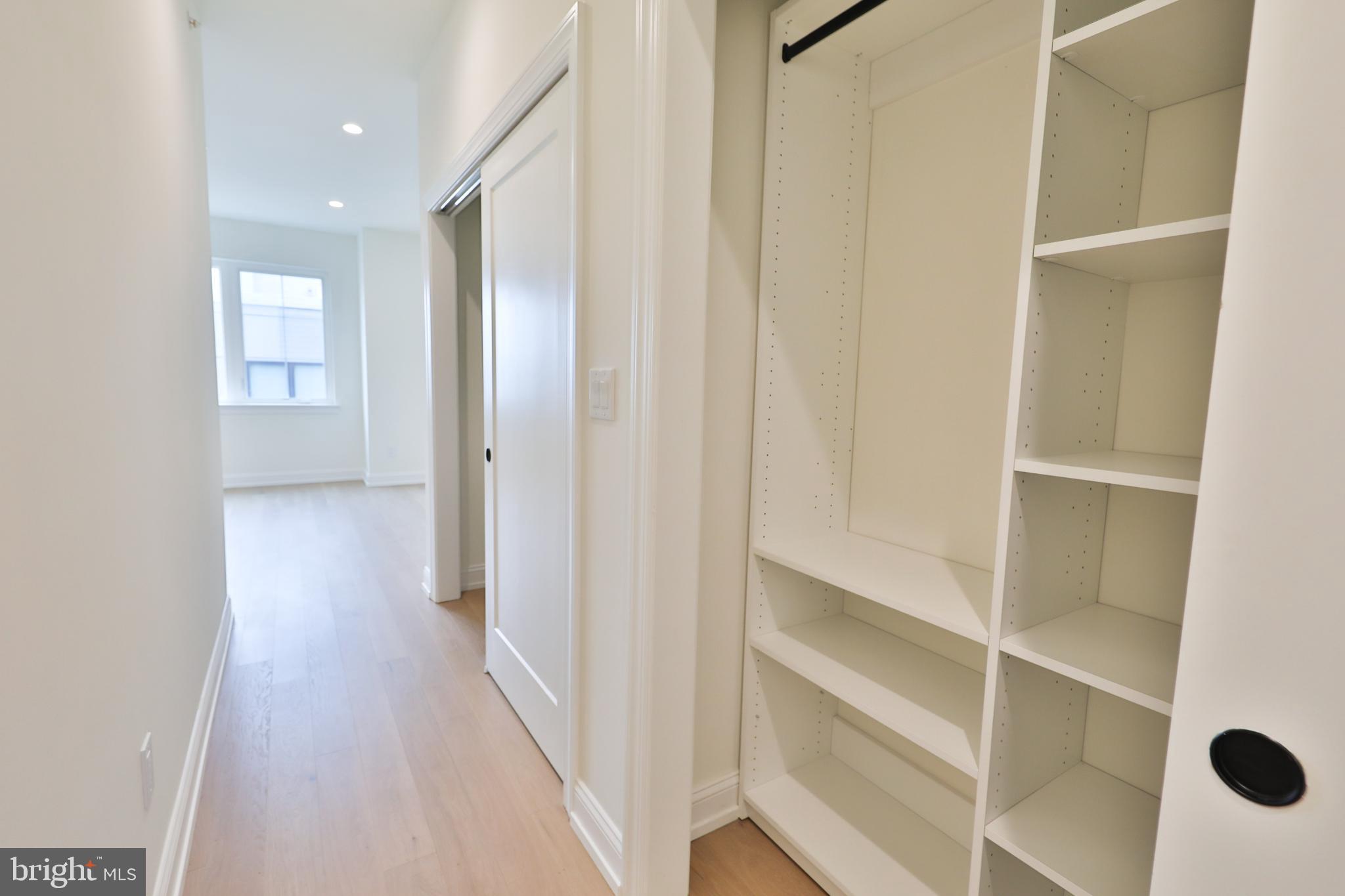 POINT BREEZE - Residential