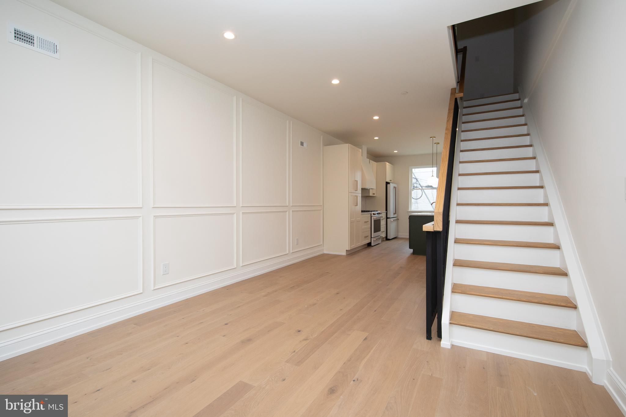 POINT BREEZE - Residential
