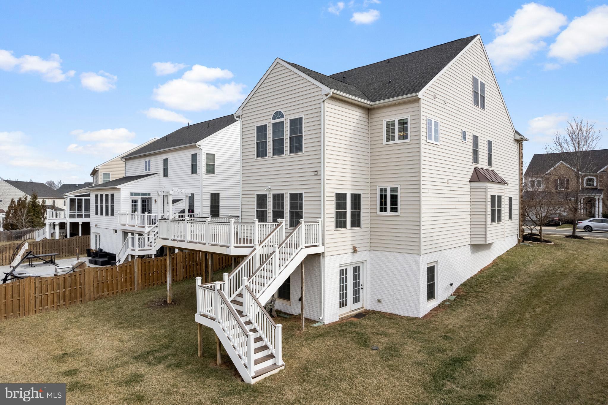 STONEGATE - Residential Lease