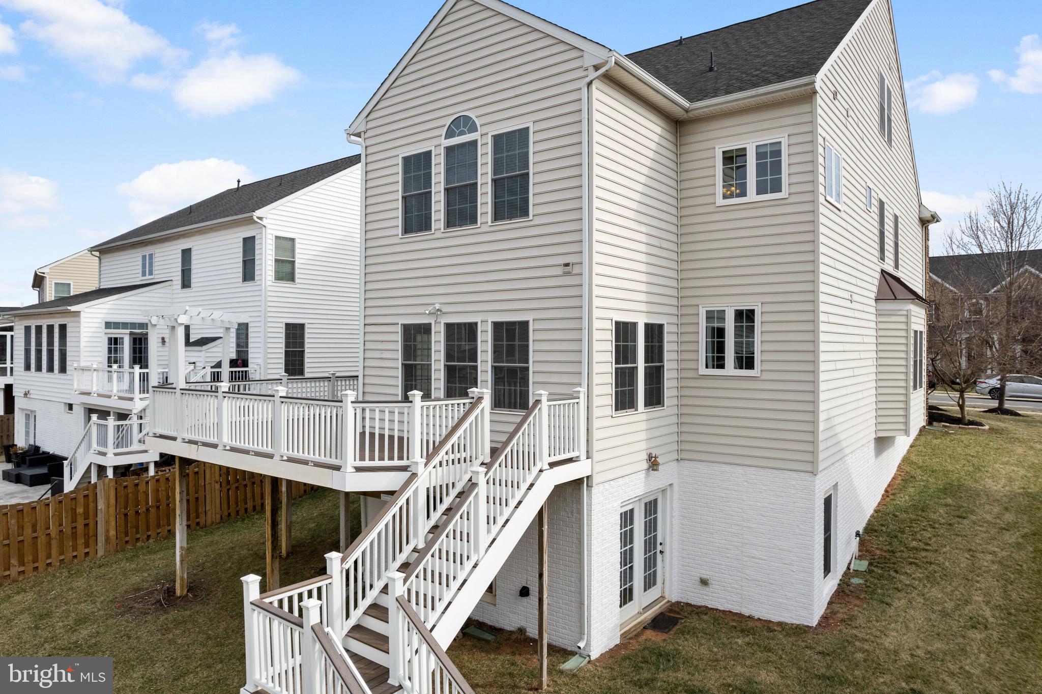 STONEGATE - Residential Lease