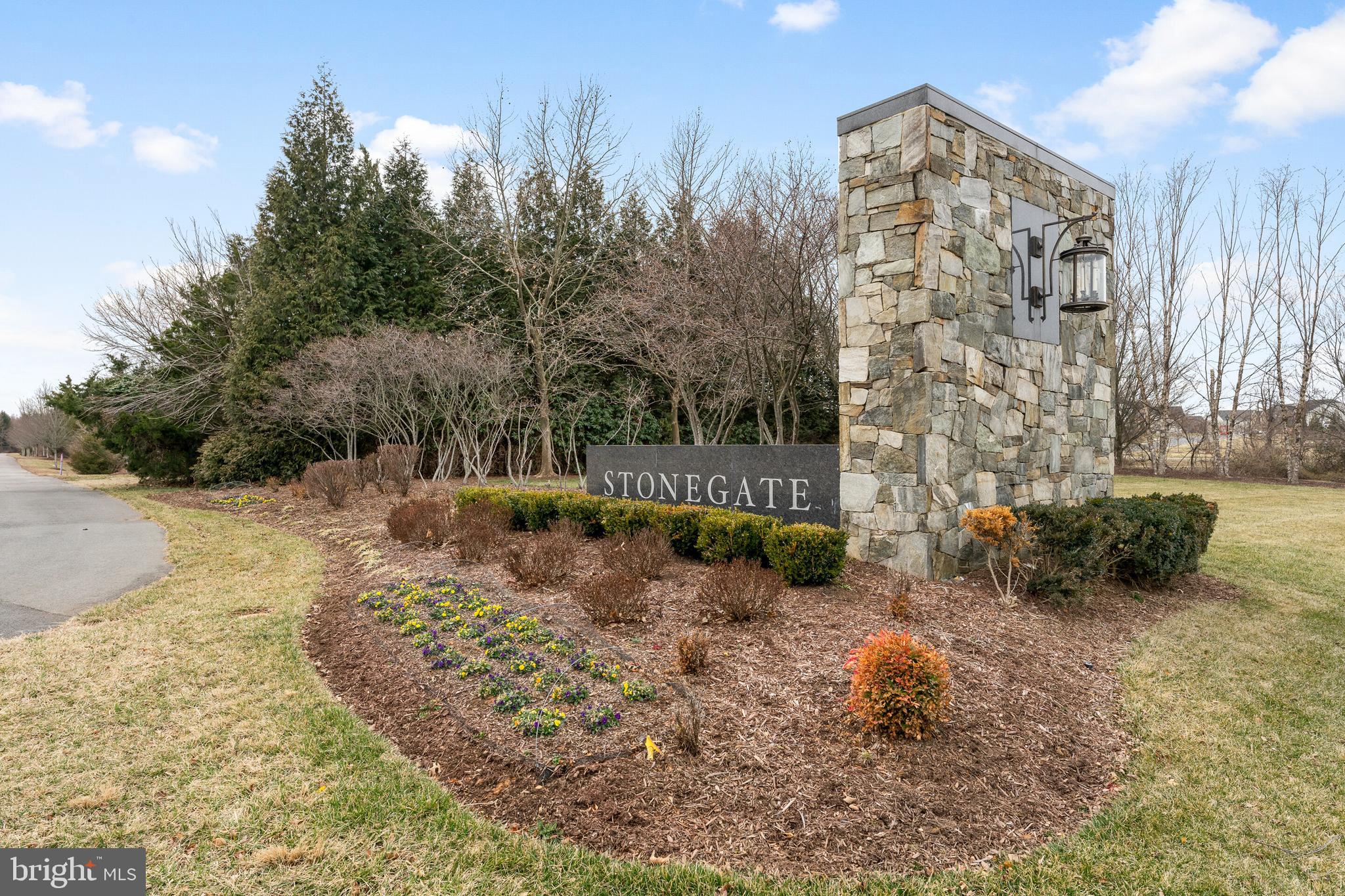 STONEGATE - Residential Lease