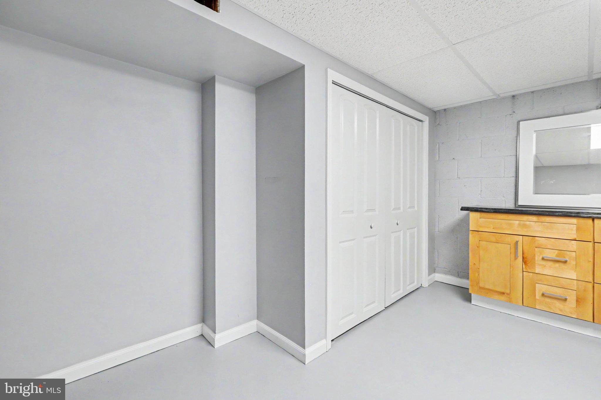 COLLEGE PARK - Residential
