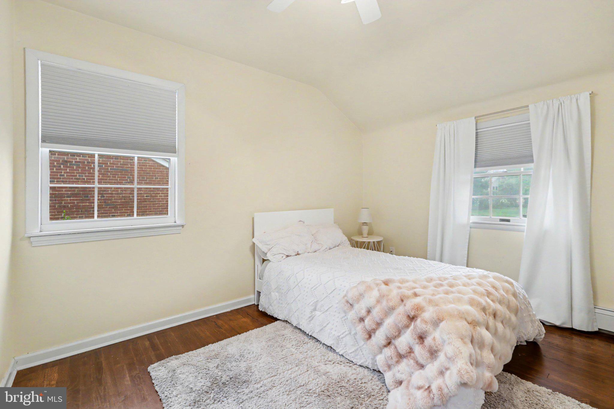 COLLEGE PARK - Residential