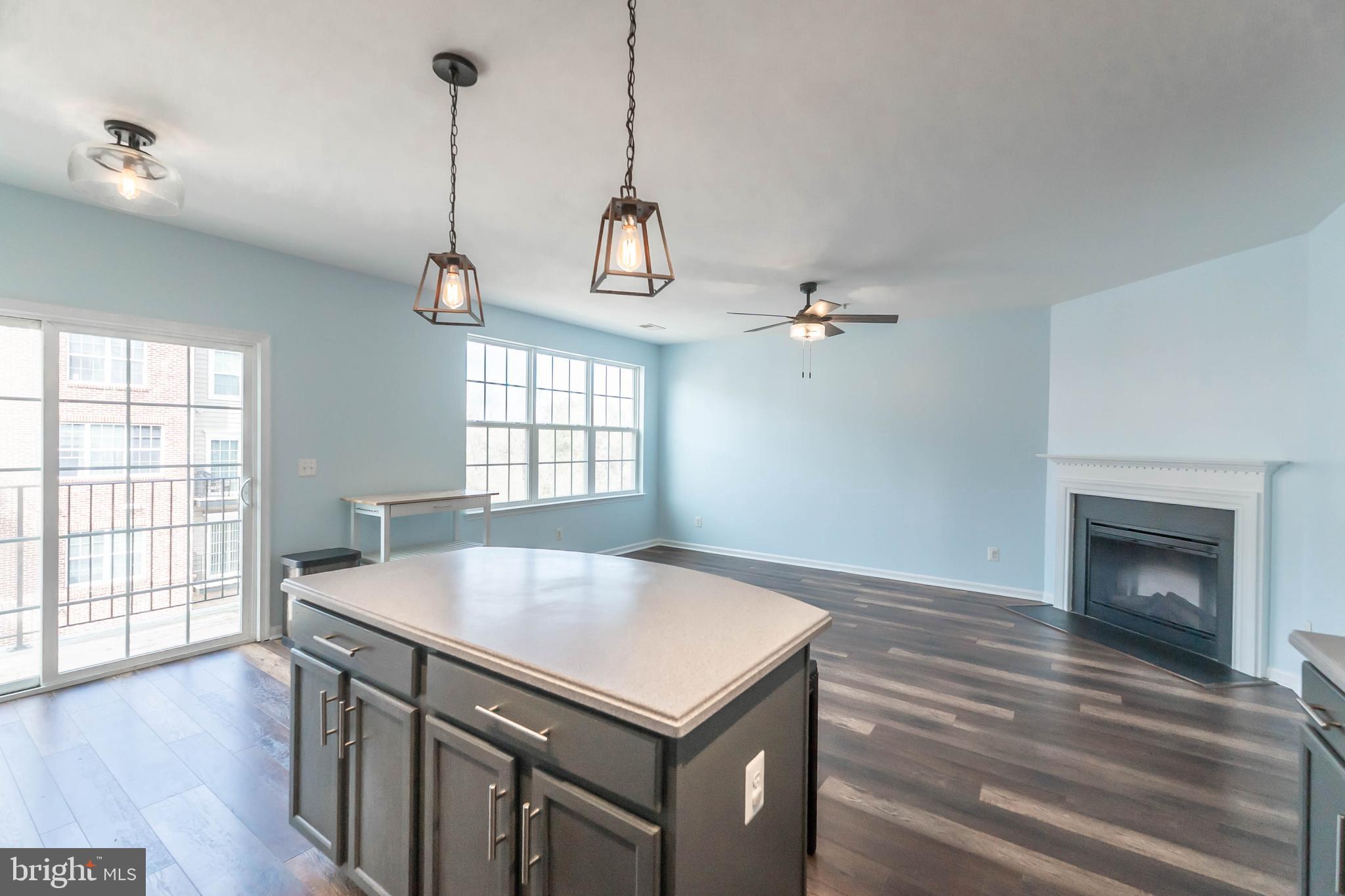 MARKET CENTER CONDOMINIUM - Residential