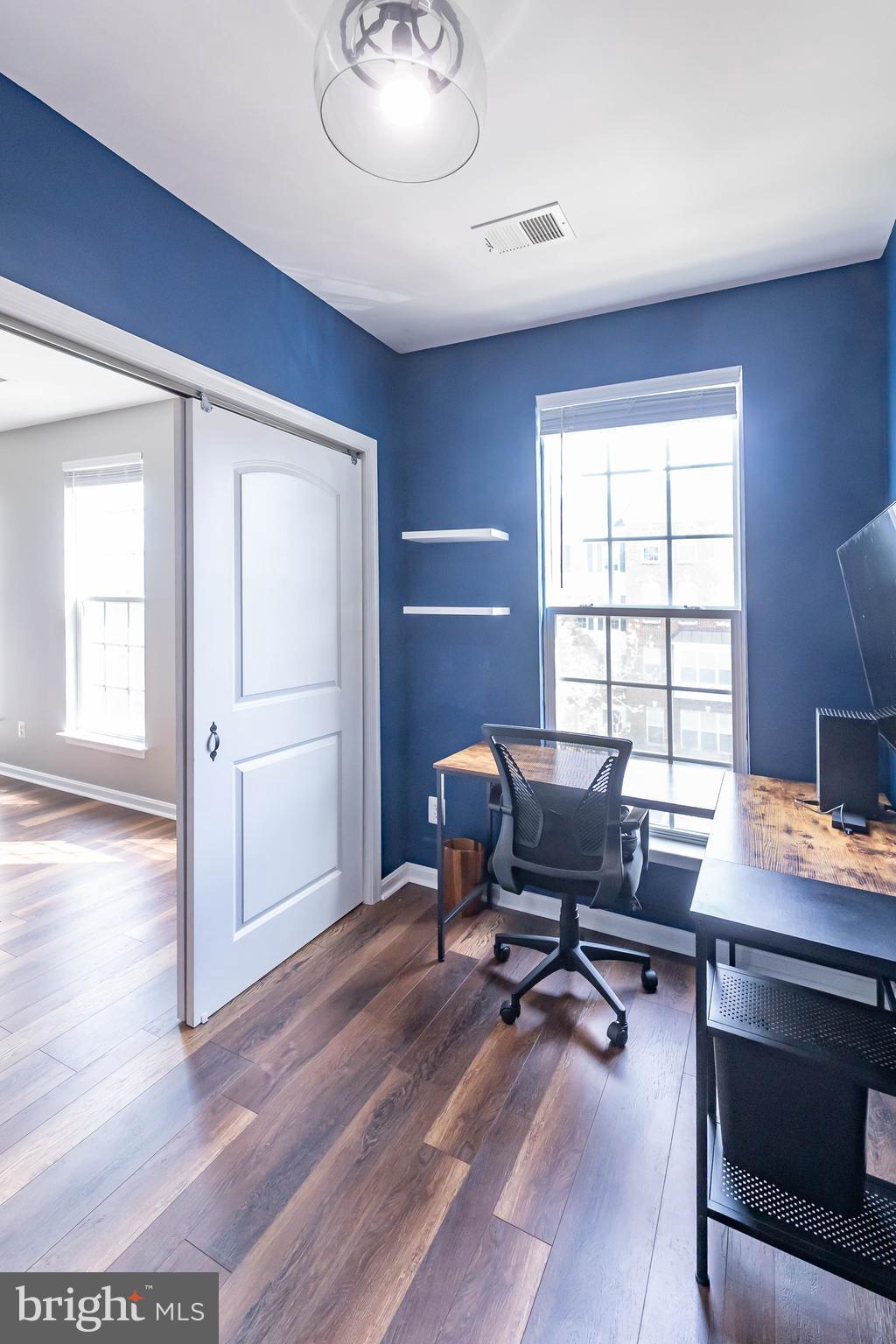 MARKET CENTER CONDOMINIUM - Residential