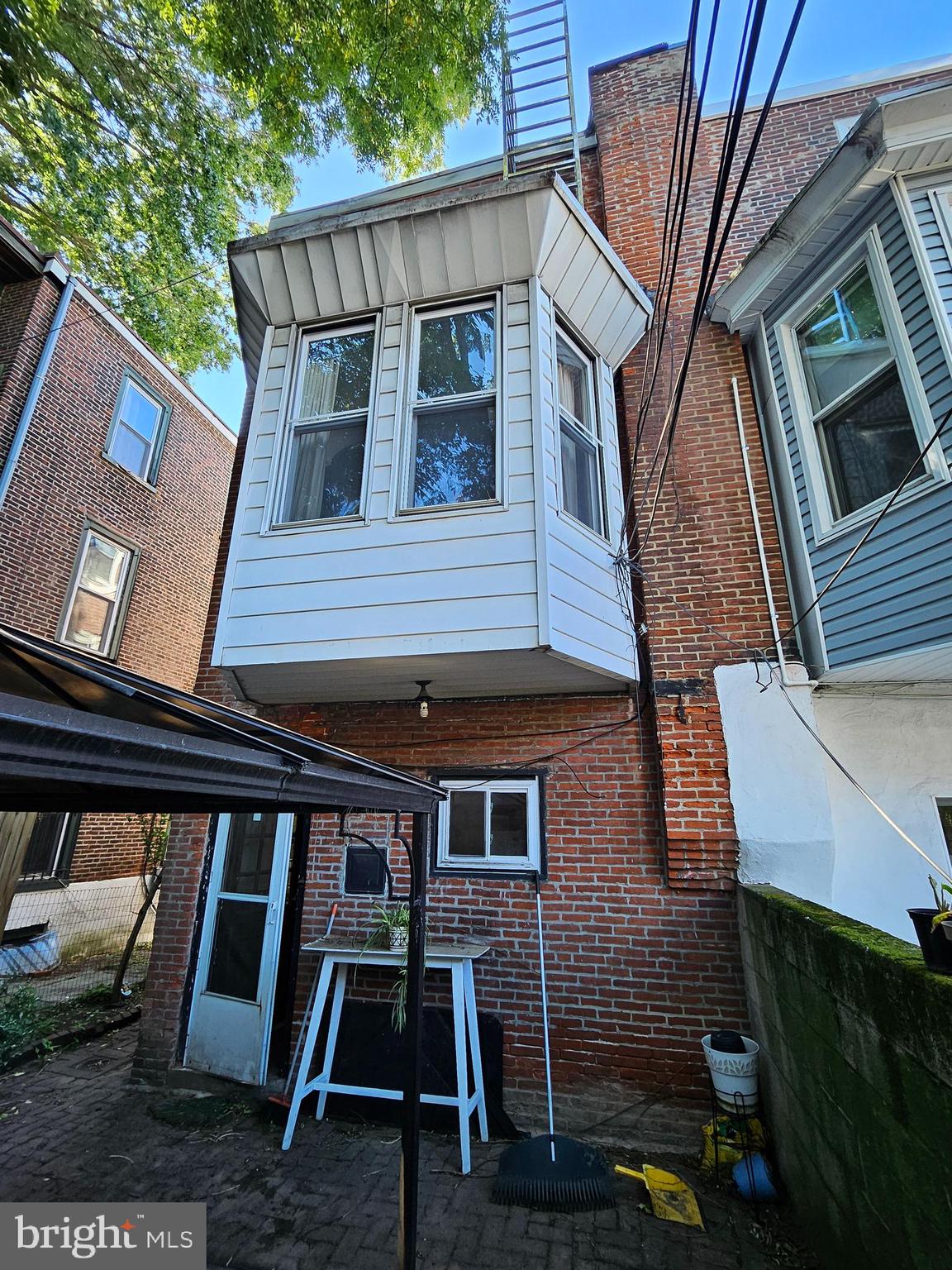 FAIRMOUNT - Residential Income