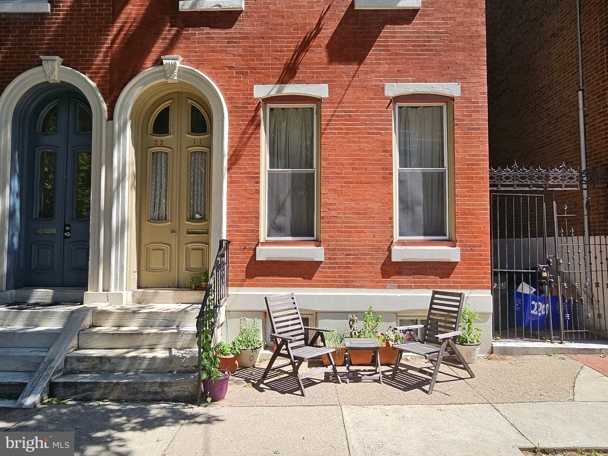 FAIRMOUNT - Residential Income