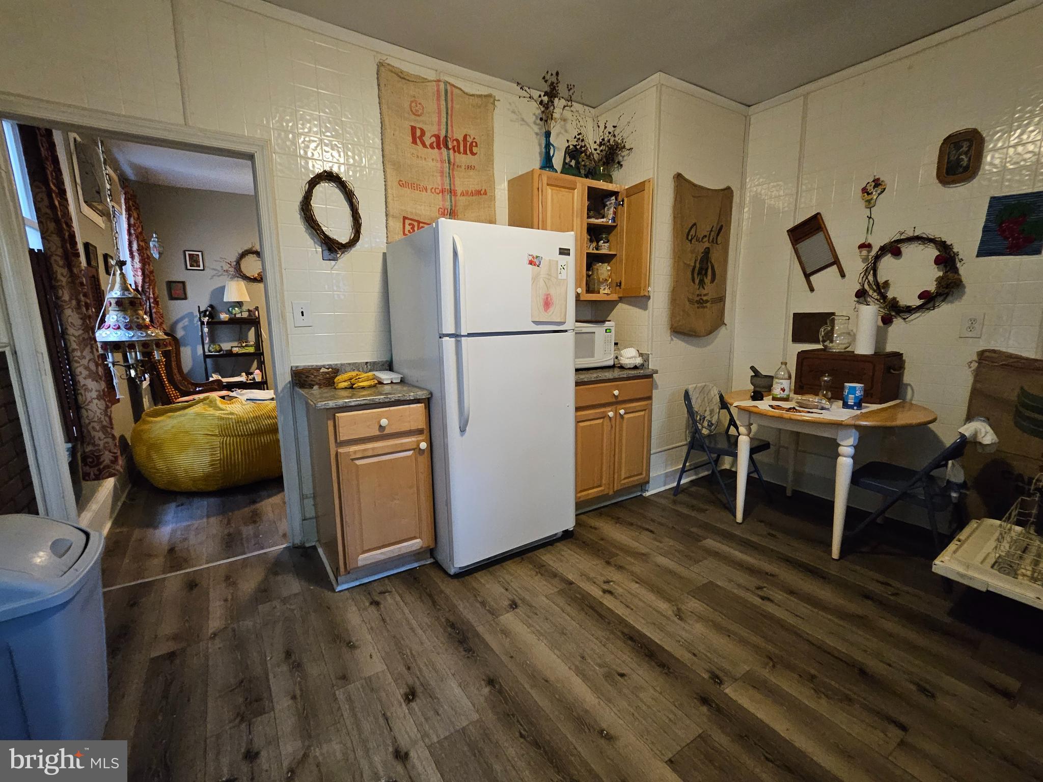 FAIRMOUNT - Residential Income