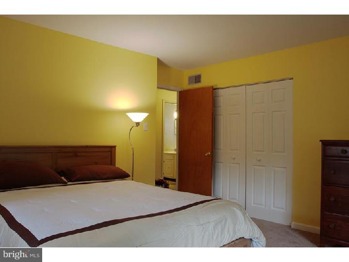 WHITFORD HILL - Residential