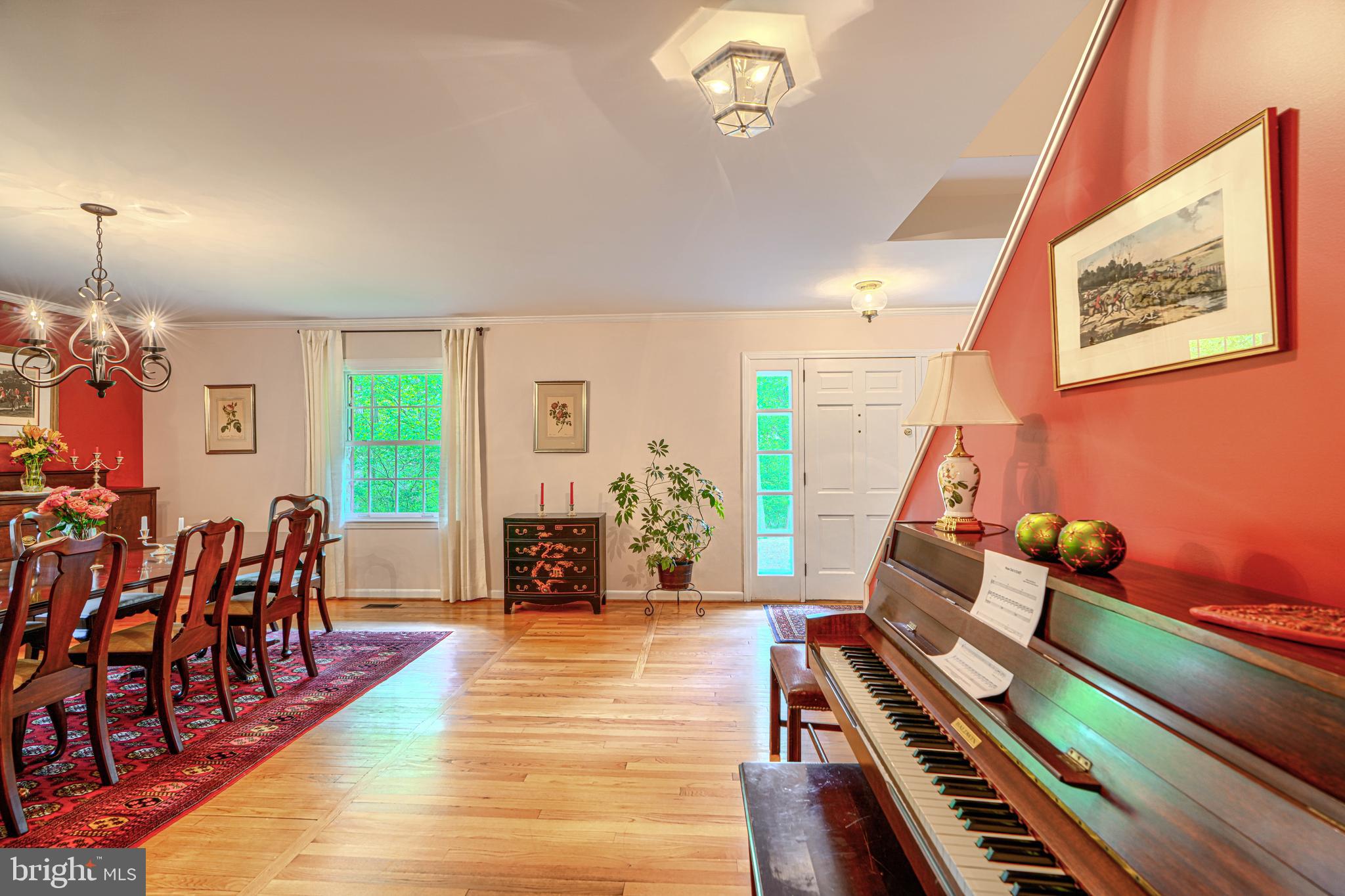 LUTHERVILLE - Residential