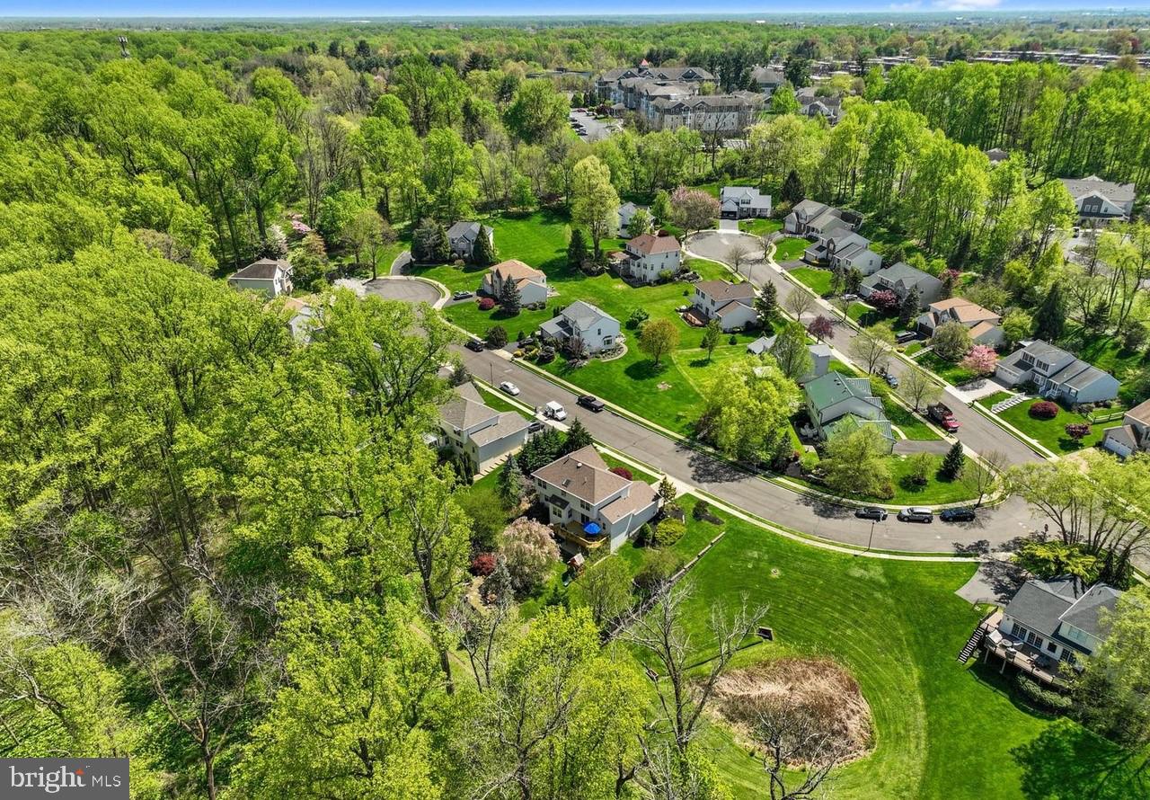 FOX CHASE - Residential