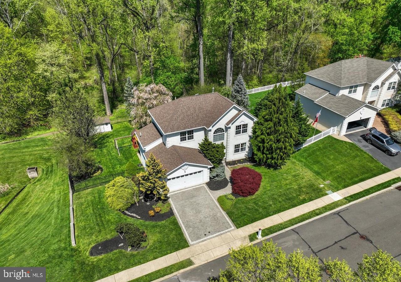 FOX CHASE - Residential