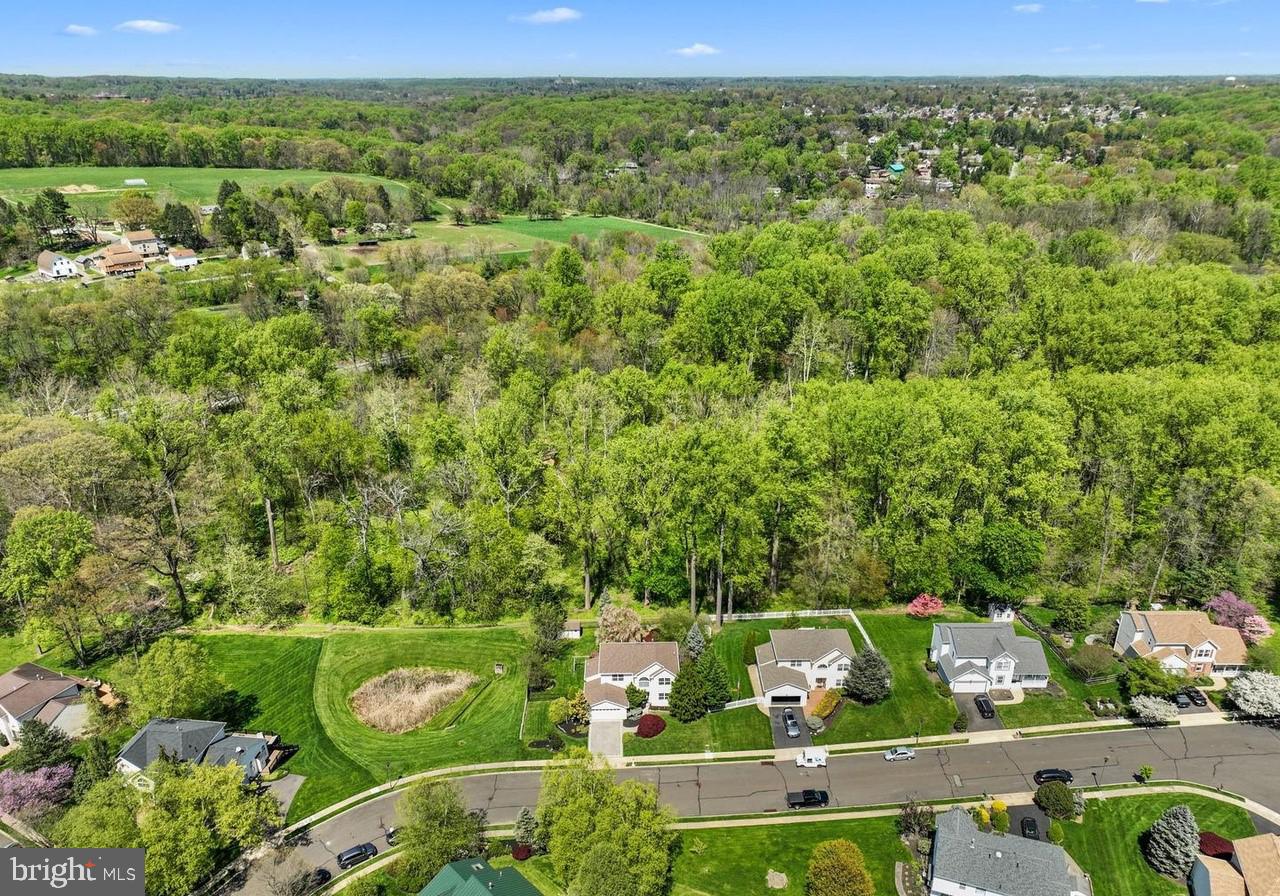 FOX CHASE - Residential