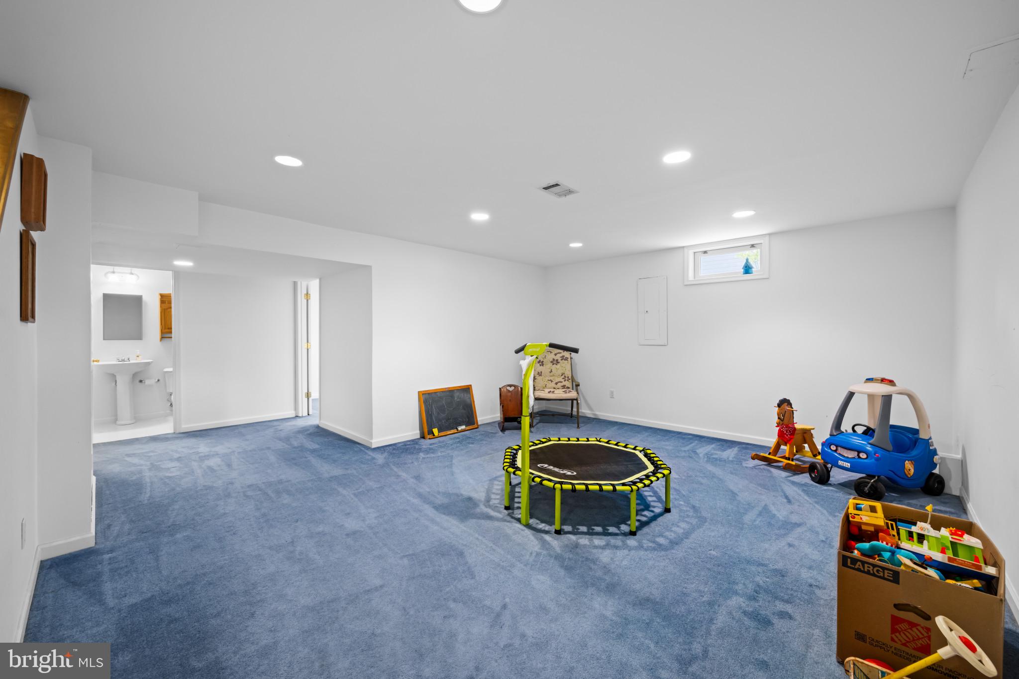 ELDERSBURG - Residential