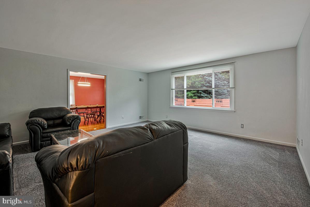 BURNT MILLS MANOR - Residential