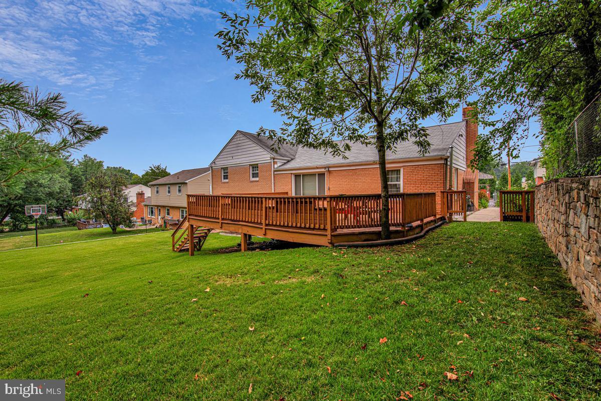 BURNT MILLS MANOR - Residential