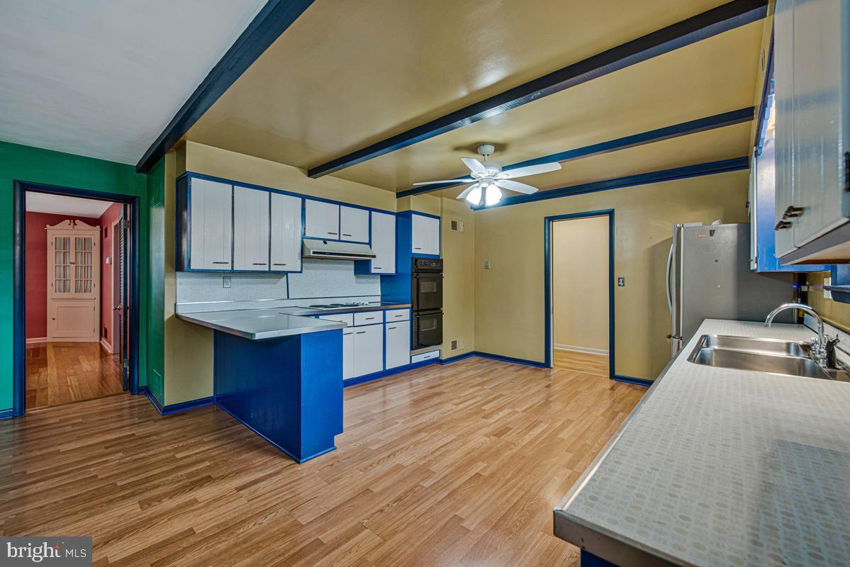 BURNT MILLS MANOR - Residential