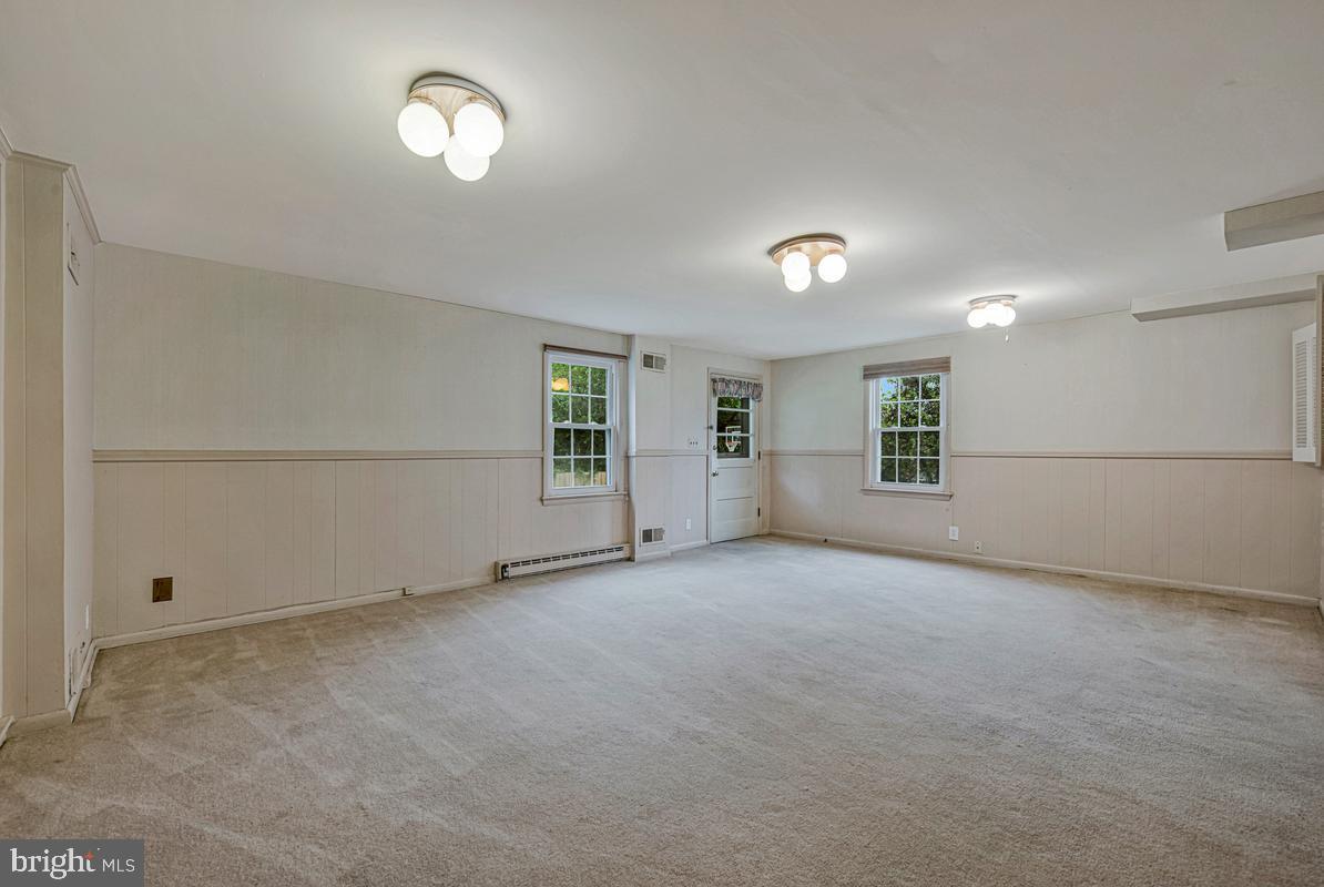 BURNT MILLS MANOR - Residential