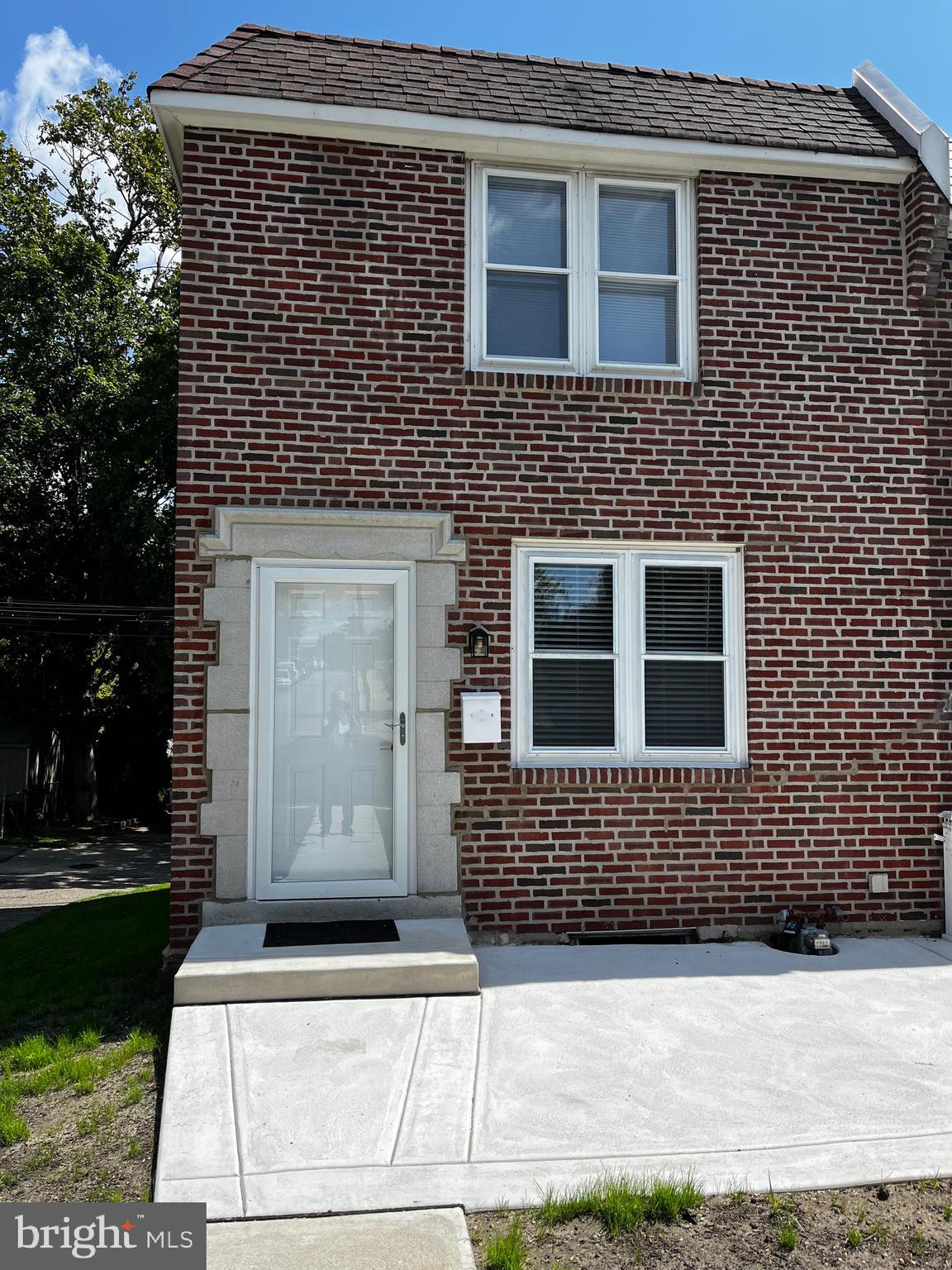 Welcome to 455 Seven Oaks Drive!  This 3 bedroom, 2 full bath end of row home had a major renovated in 2024.  From the time you arrive at front of the house you can see the level of detail that has gone into this renovation.  The front walkway and sidewalk concrete has been replaced, new storm door, exterior wood maintenance free and front door trim and hardware.  The exterior brick cleaned has been repointed; the flat portion of the roof was recoated in 2024 and shingles replaced in 2022.  The new composite decking was added.  As you enter the home the first things you notice are the fully refinished hardwood floors, abundance of light from the windows, refinished walls, new lighting, outlets, switches and new paint throughout the home.  The large living room leads into the spacious dining room, all next to your brand new kitchen.  The kitchen features led recessed lighting, Quartz countertops, an island with overhang and SS appliances.  The newer sliding glass door leads out to your refinished deck overlooking the rear alley, additional parking, shed and expansive rear yard which is a huge bonus.  Leading upstairs to your 3 bedrooms, the staircase has been refinished.  Each bedroom has been completely redone with refinished hardwood, paint, lighting, ceiling fans, door hardware and window blinds.  The bath has been redone with new tile, fixtures and details for today’s modern tastes!  Downstairs the basement has been finished with a full bath and new flooring.  The basement laundry includes a new washer and dryer and a rear door leading outside.  The A/C compressor was replace in 2017.  In the rear there is additional parking and a huge yard which is unique for the area.  Largest acreage in Westbrook Park!  Don’t let this amazing home slip away!  Schedule your tour today!