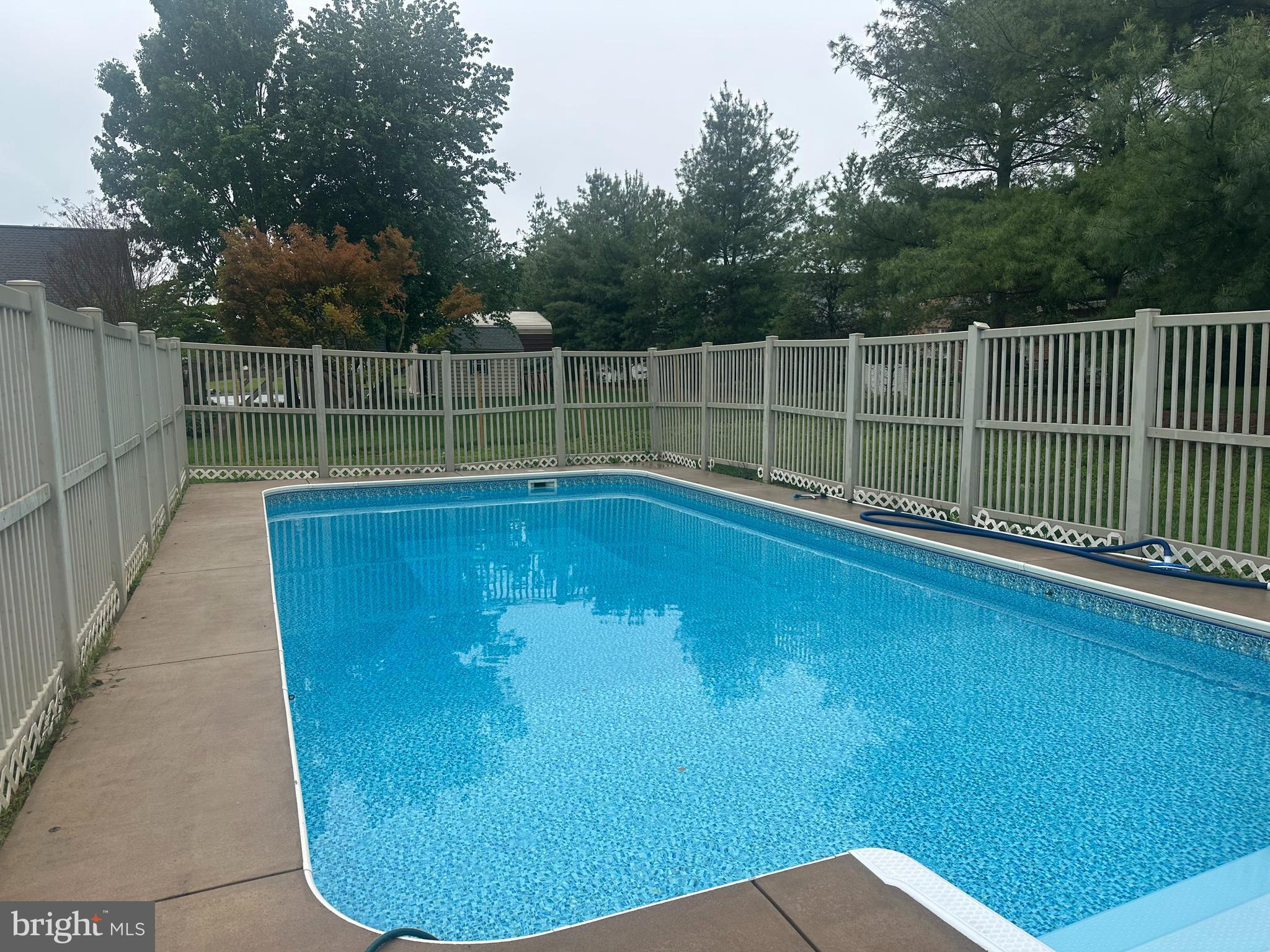 FAIRWAY MEADOWS - Residential