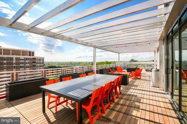 DOWNTOWN SILVER SPRING - Residential