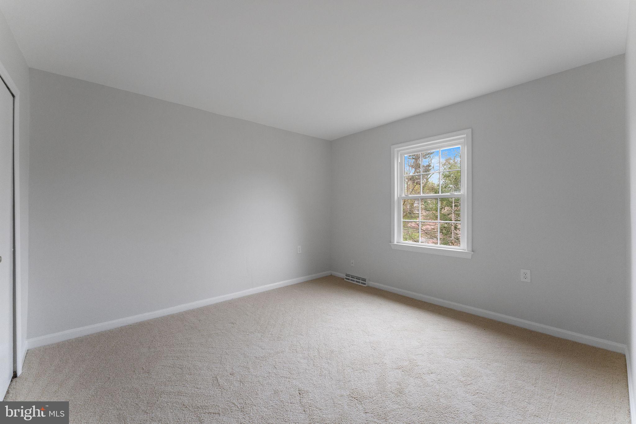 EXETER SQUARE - Residential
