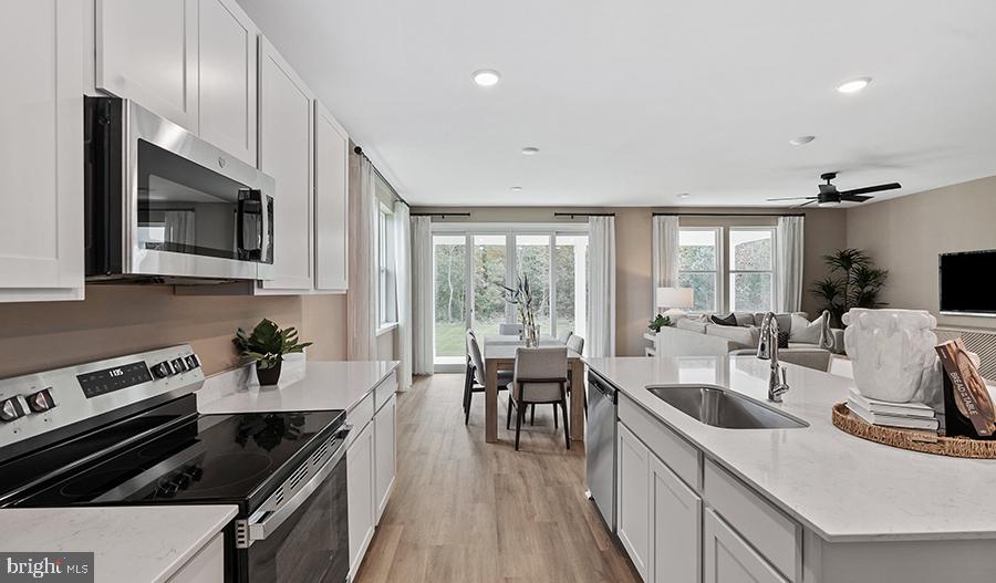 SEASONS AT ROUND MILL MEADOWS - Residential