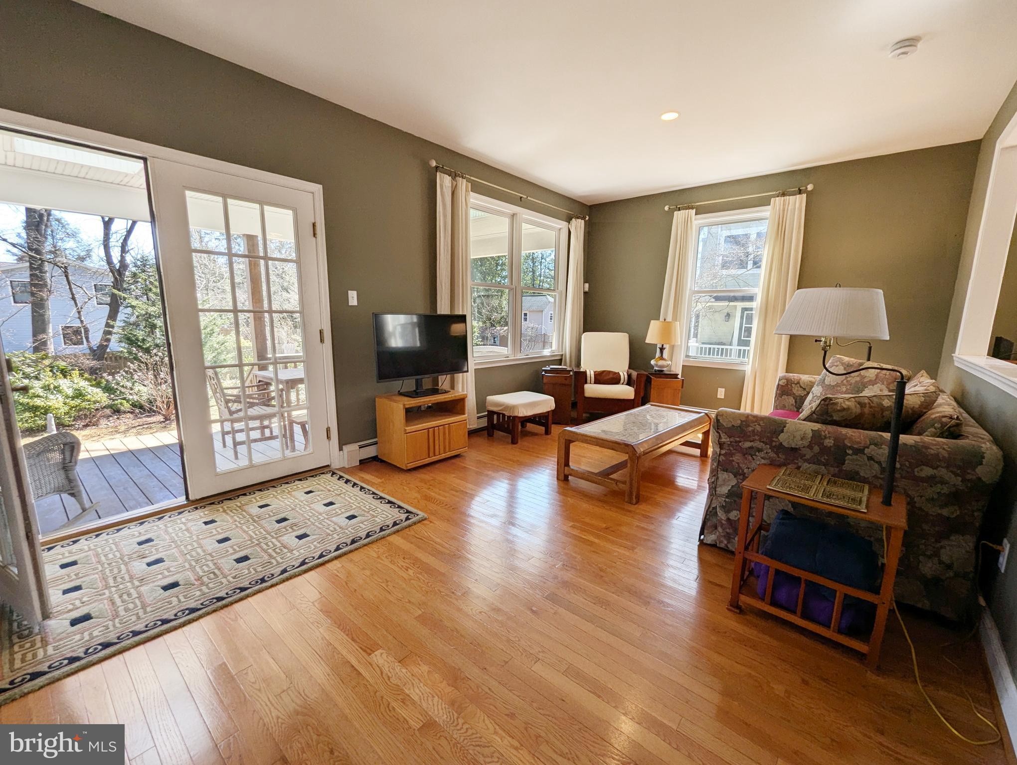 DOYLESTOWN BORO - Residential