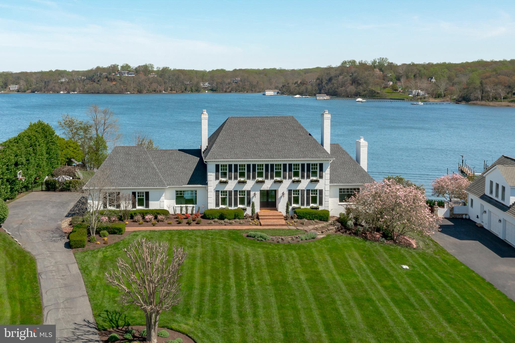THE DOWNS - Residential