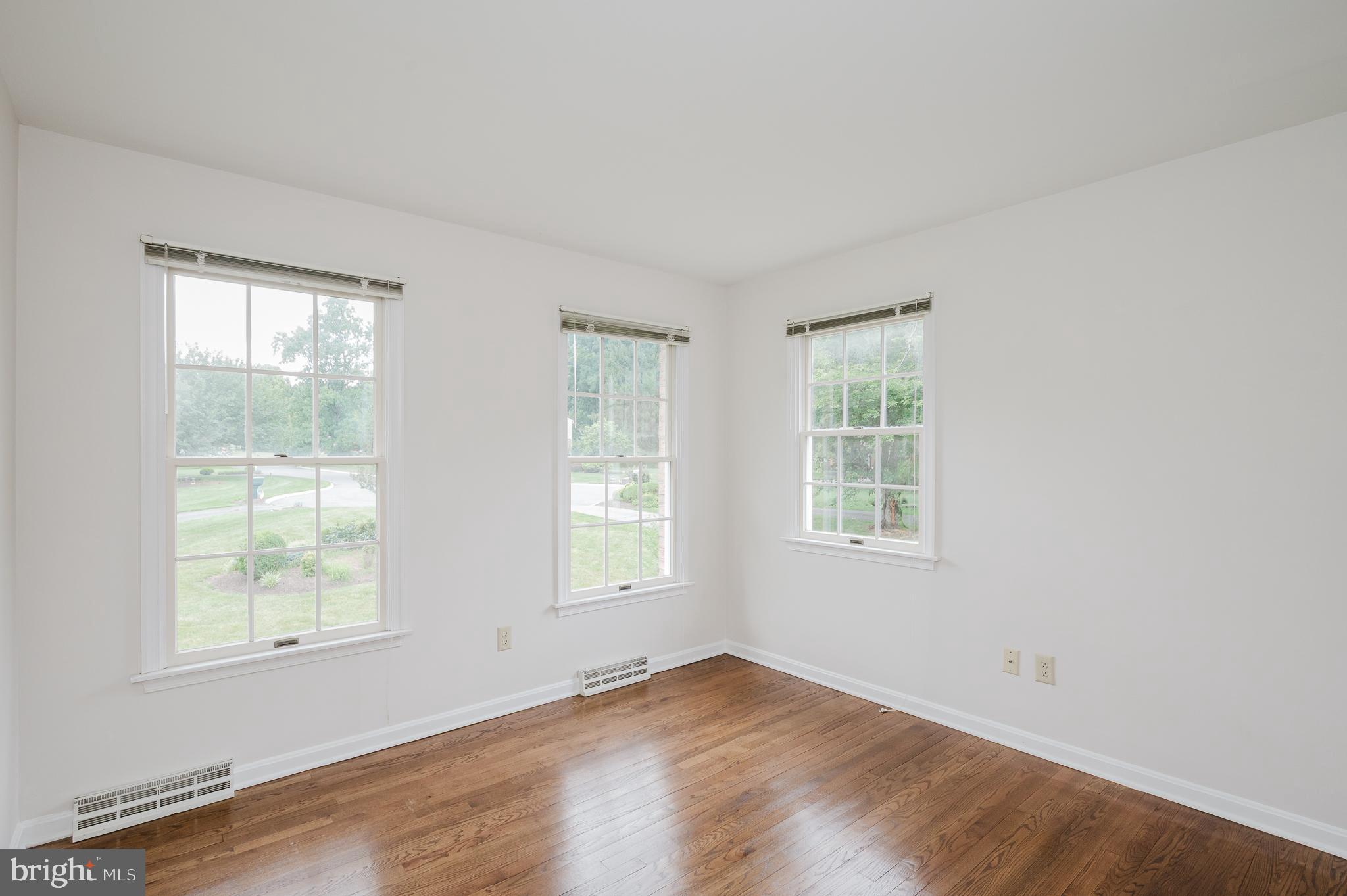 WOODFIELD - Residential
