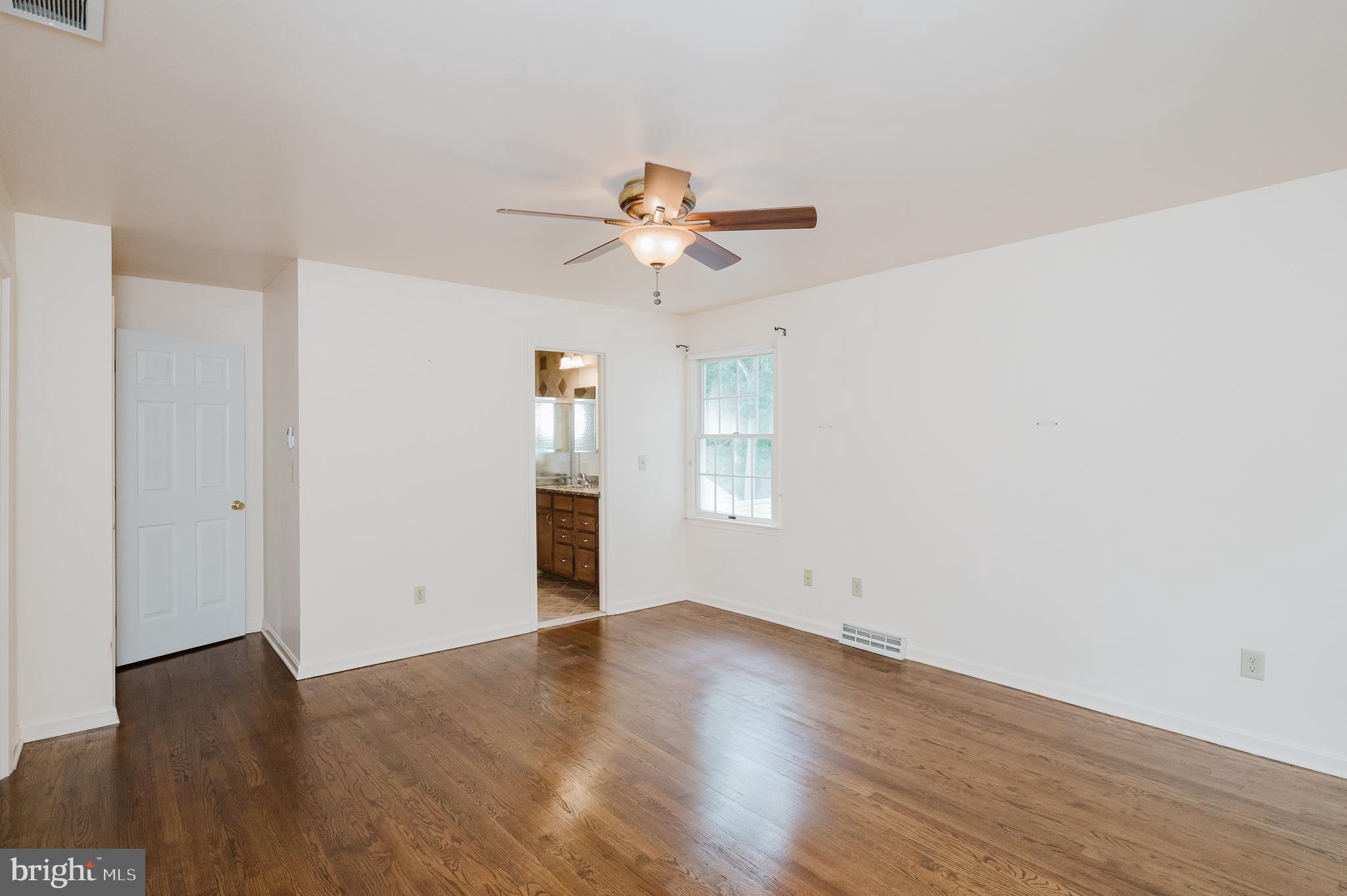 WOODFIELD - Residential